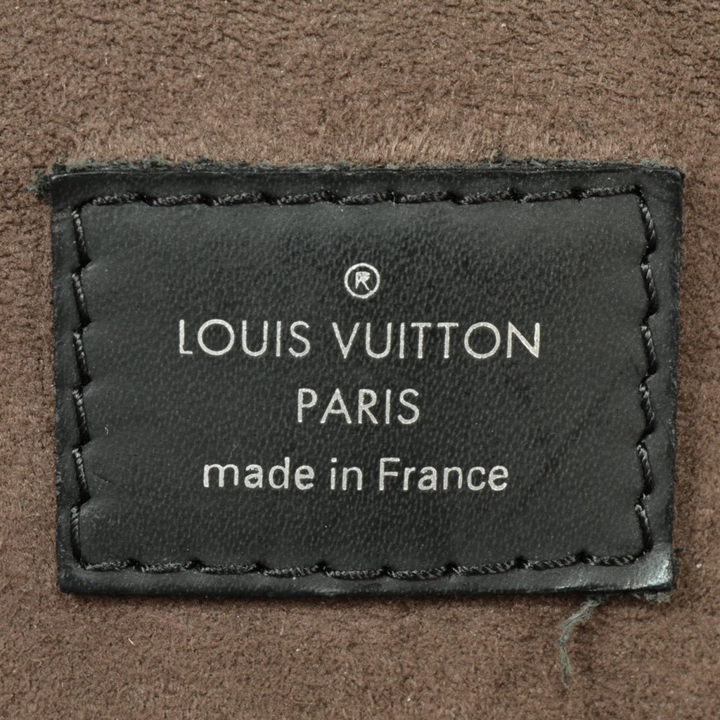 Louis Vuitton Black Noir Epi Leather Shoulder Bag (Pre-Owned)