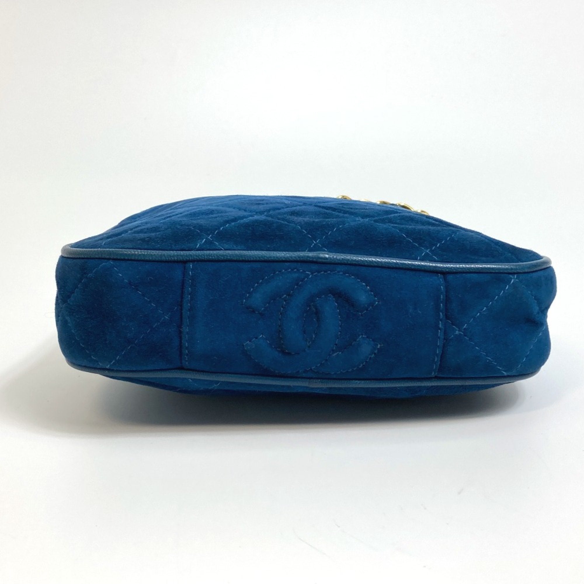 Chanel Blue Leather Handbag (Pre-Owned)
