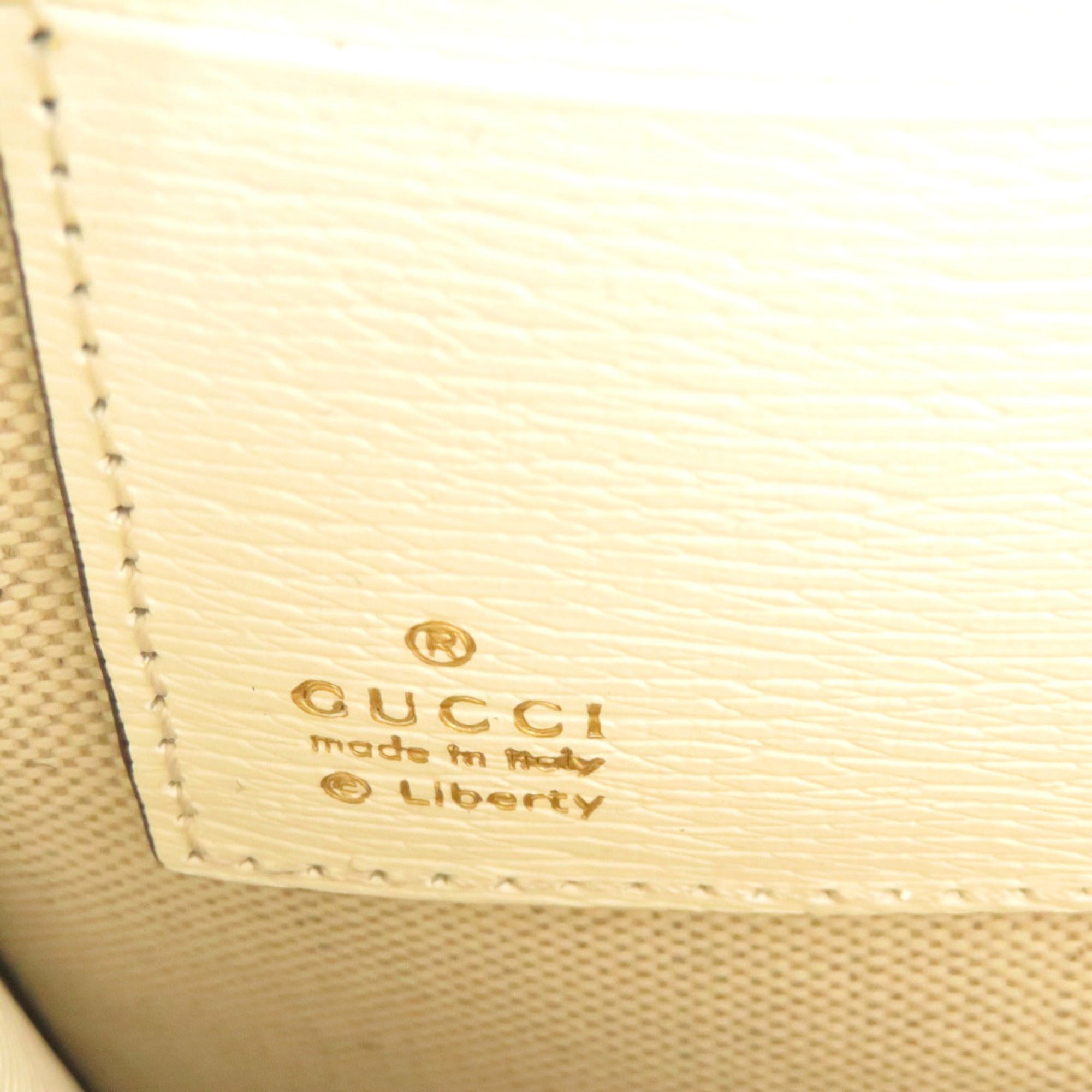 Gucci Light Blue White Leather Clutch Bag (Pre-Owned)