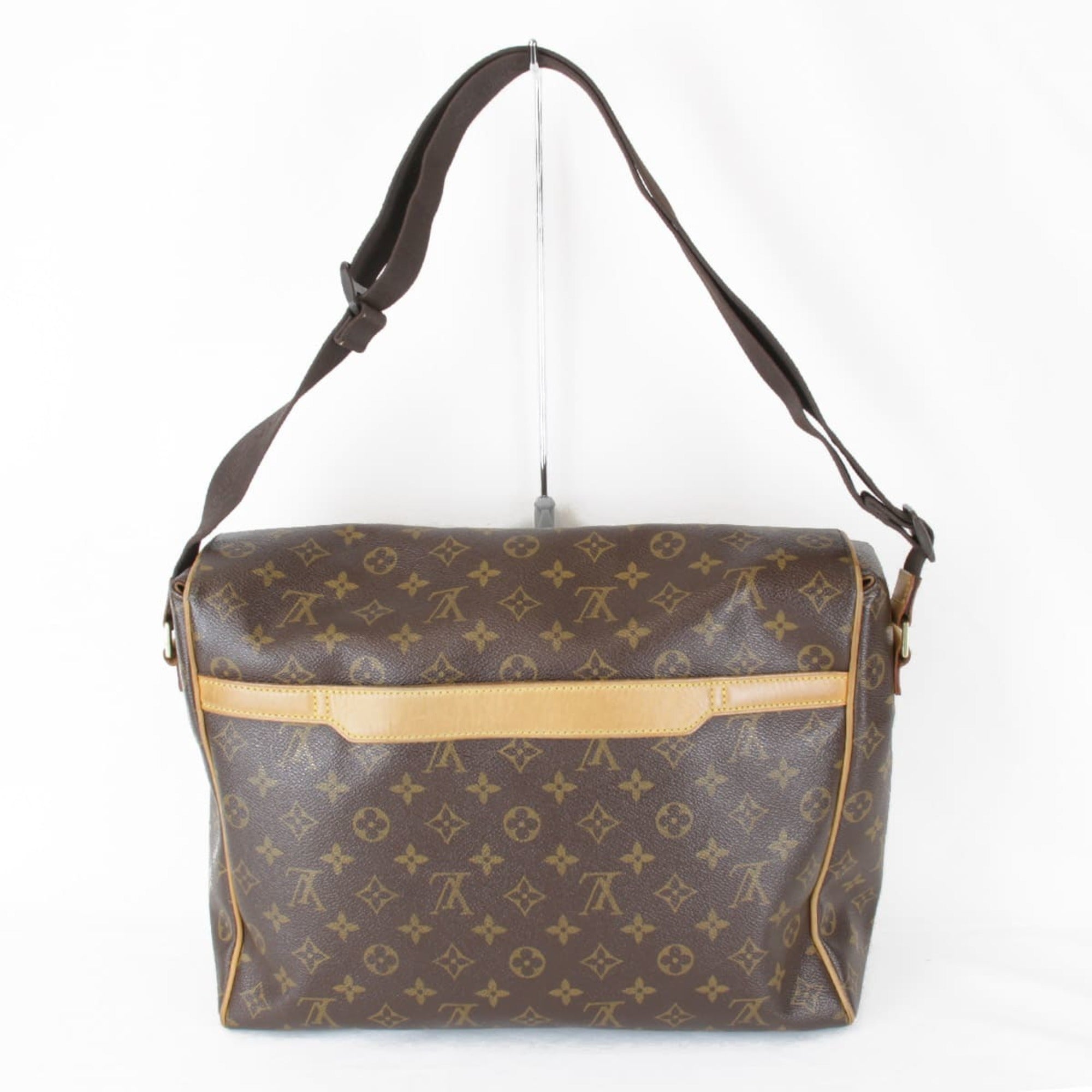 Louis Vuitton Monogram Monogram Shoulder Bag (Pre-Owned)