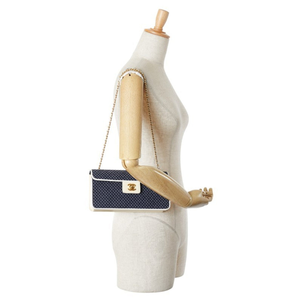Chanel Navy White Canvas Patent Leather Shoulder Bag (Pre-Owned)