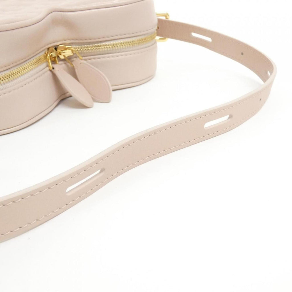 Louis Vuitton Rose Leather Shoulder Bag (Pre-Owned)