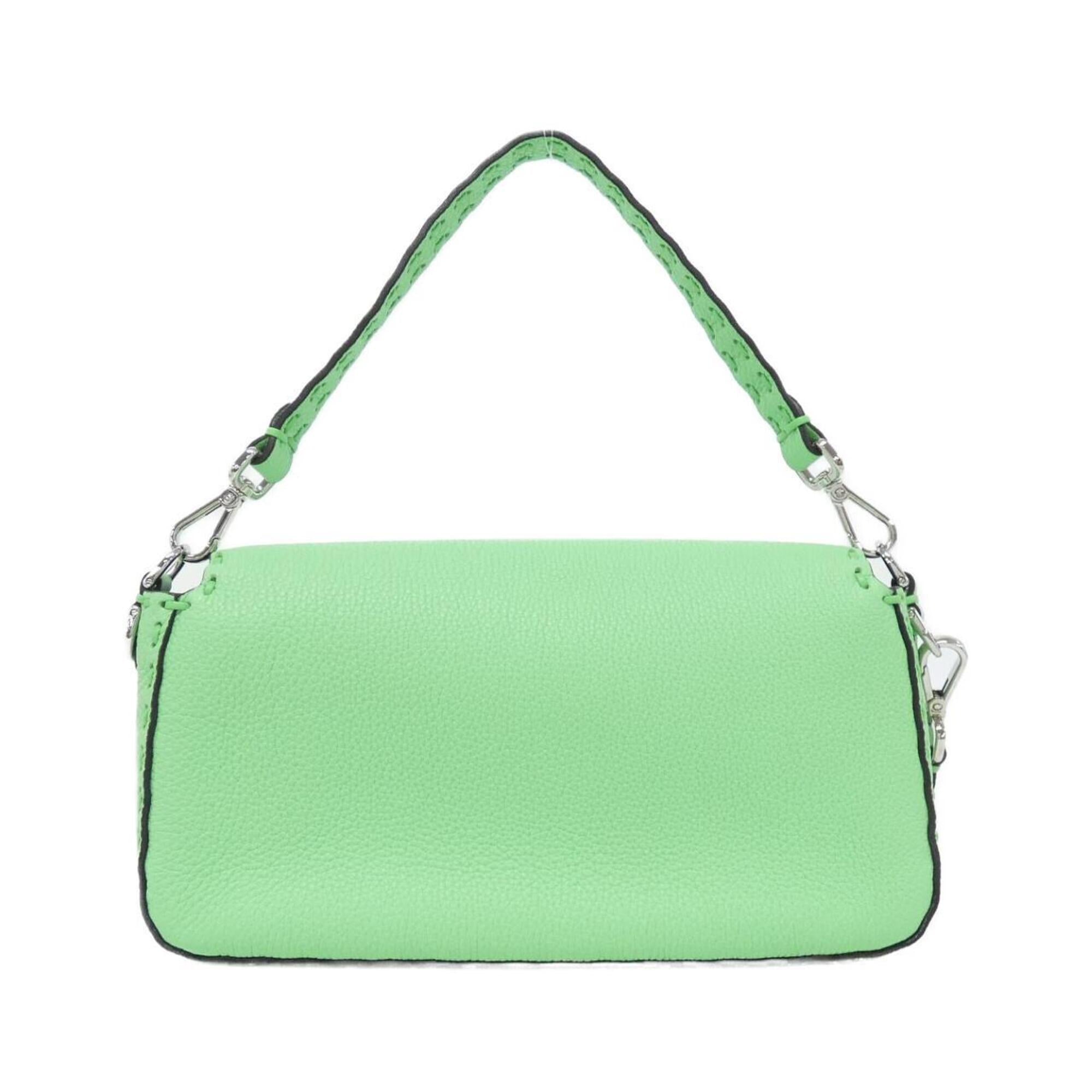 Fendi Green Leather Shoulder Bag (Pre-Owned)
