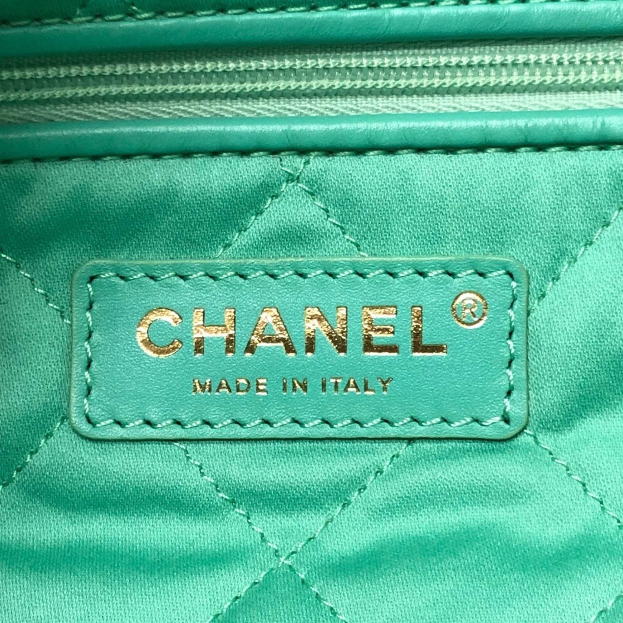 Chanel Matelasse Green Turquoise Denim Handbag Shoulder Bag (Pre-Owned)