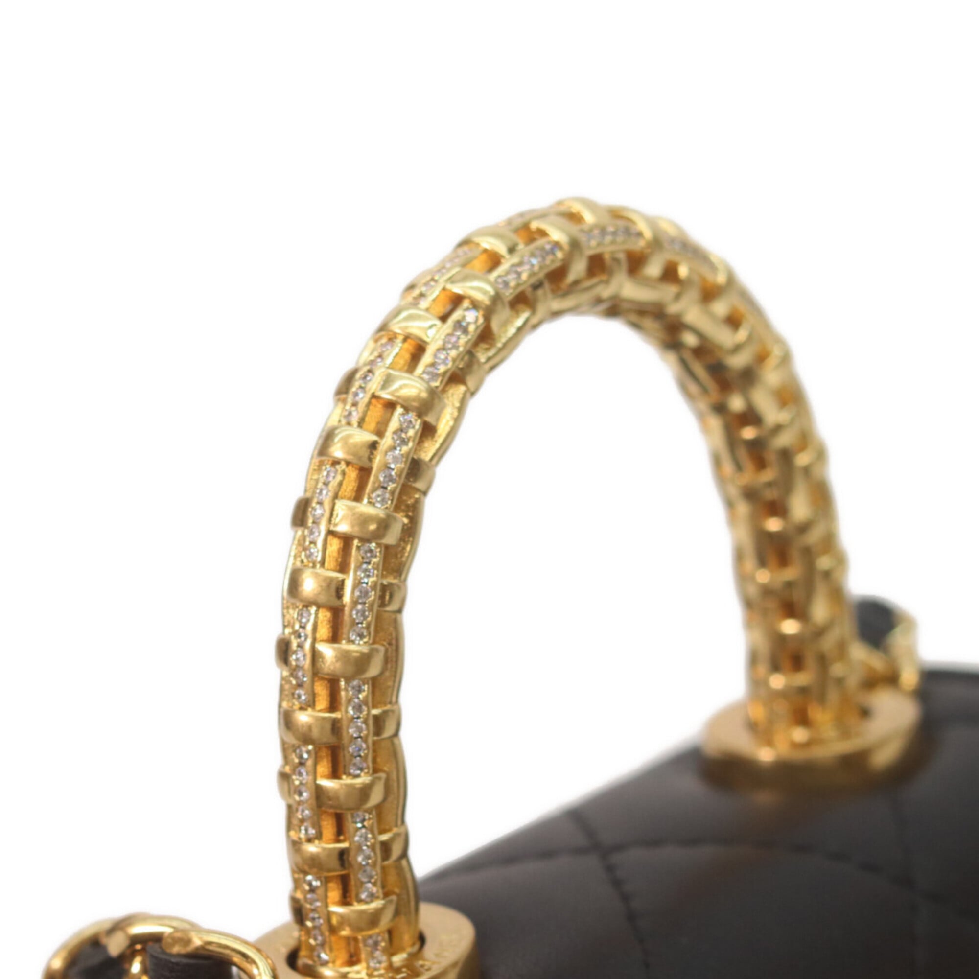 Chanel Black Leather Shoulder Bag (Pre-Owned)