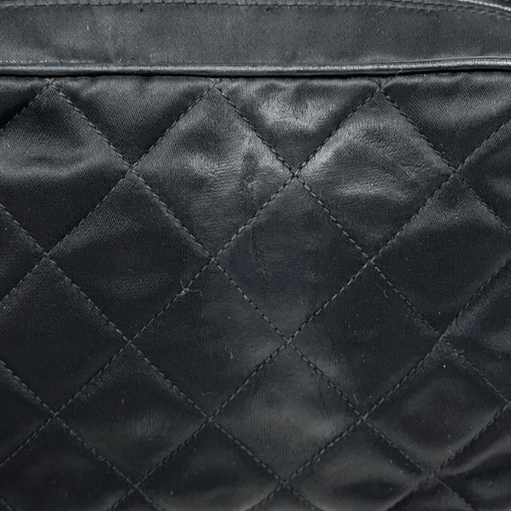 Chanel Matelasse Black Fabric Leather Shoulder Bag (Pre-Owned)