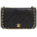 Chanel Matelasse Black Leather Shoulder Bag (Pre-Owned)