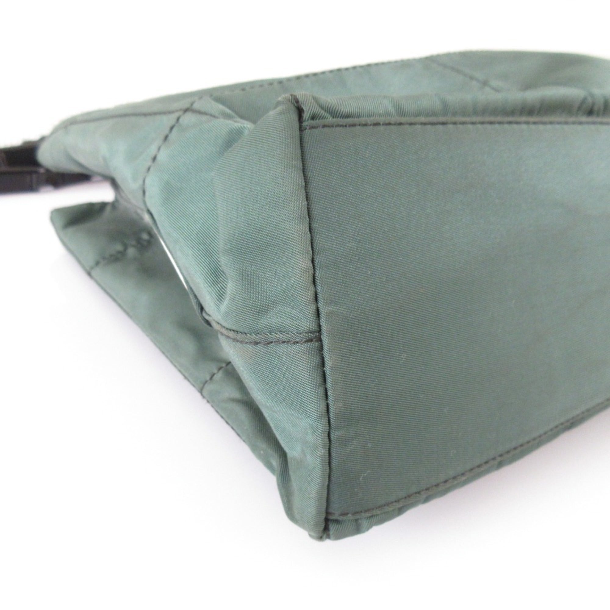 Prada Green Quilting Shoulder Bag (Pre-Owned)