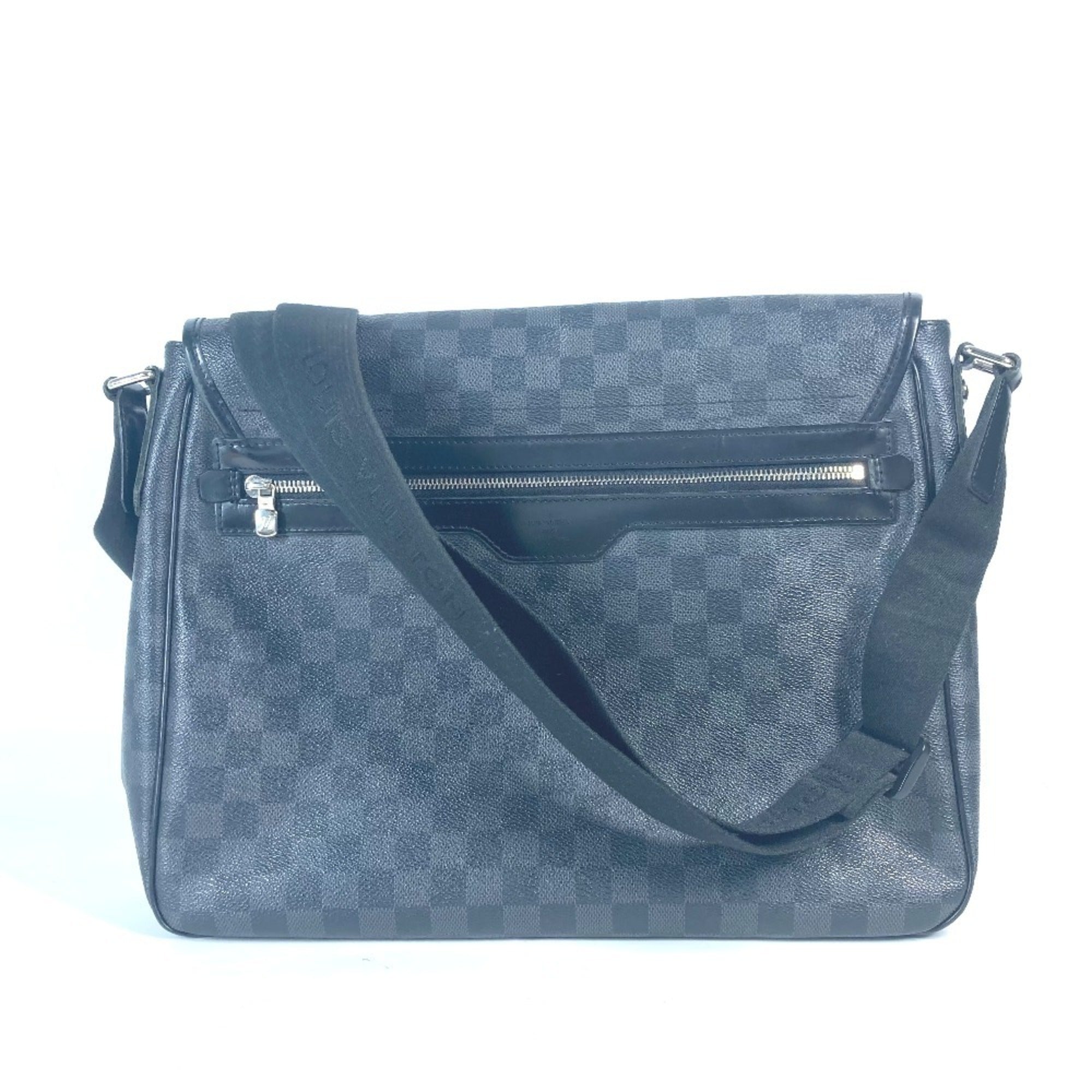 Louis Vuitton Black Damier Graphite Messenger Bag Shoulder Bag (Pre-Owned)