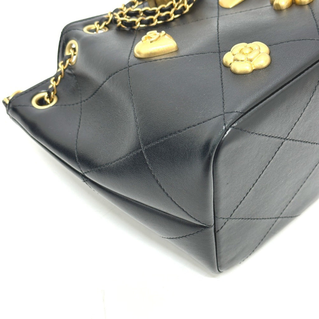 Chanel Black Leather Shoulder Bag (Pre-Owned)