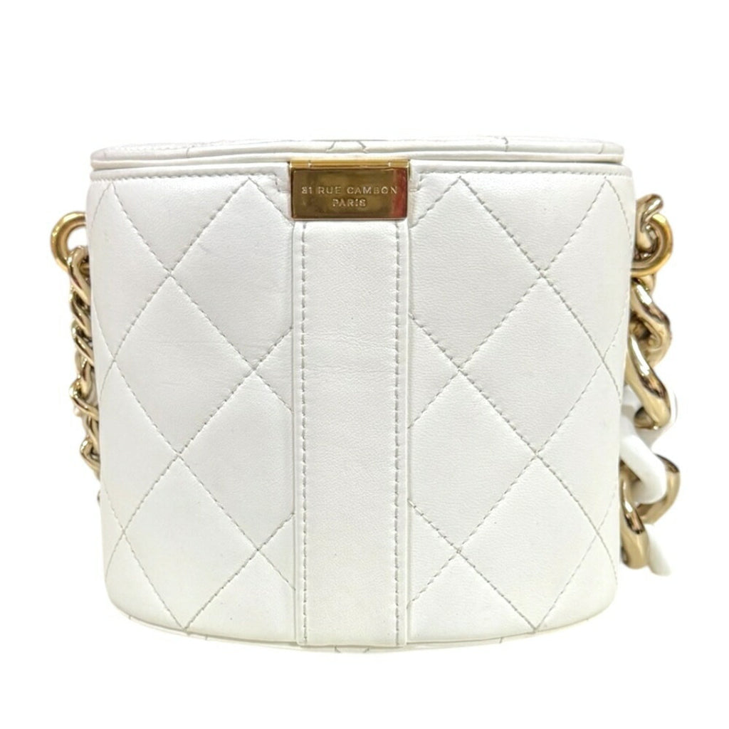 Chanel White Leather Shoulder Bag Vanity Bag (Pre-Owned)