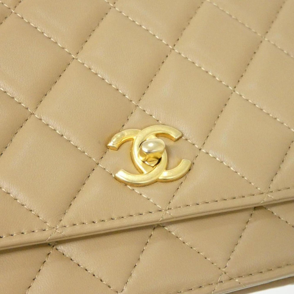 Chanel Beige Leather Chain/Shoulder Wallet (Pre-Owned)
