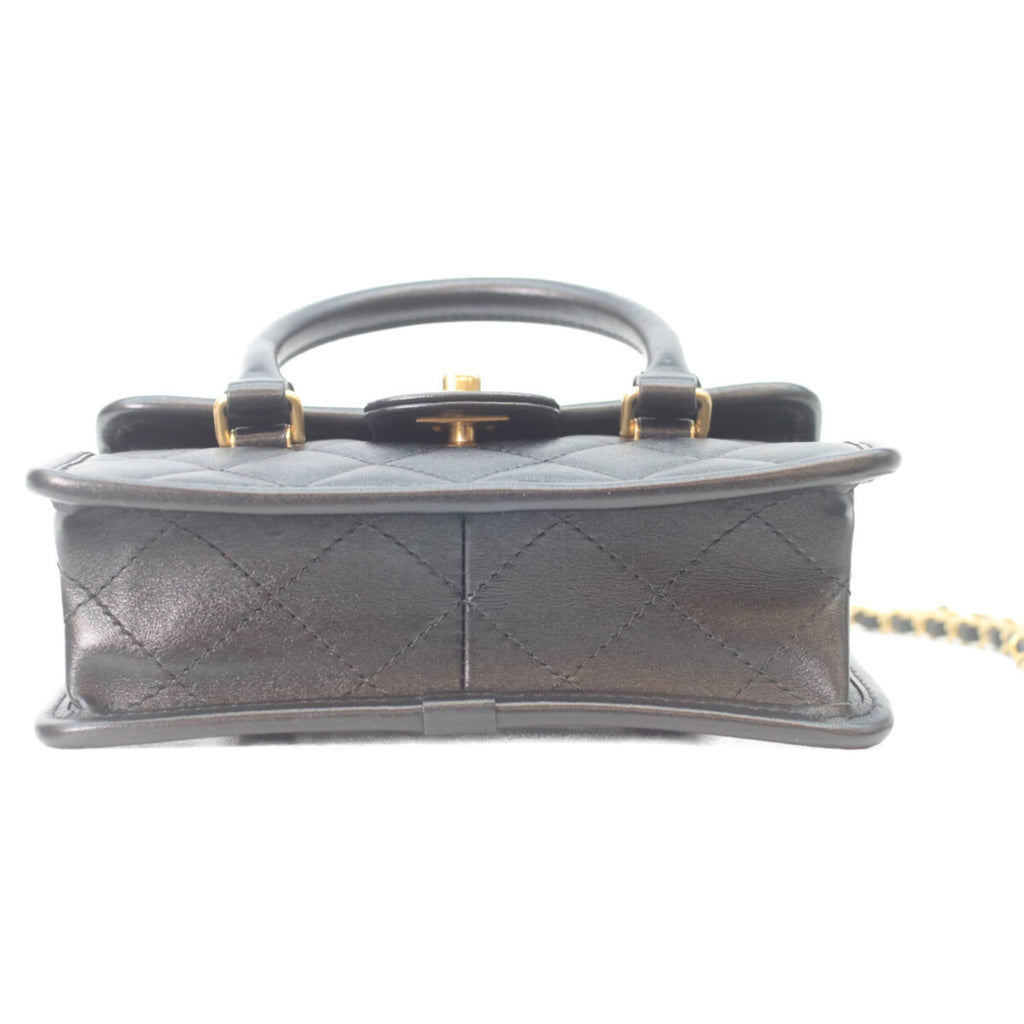 Chanel Black Leather Shoulder Bag (Pre-Owned)