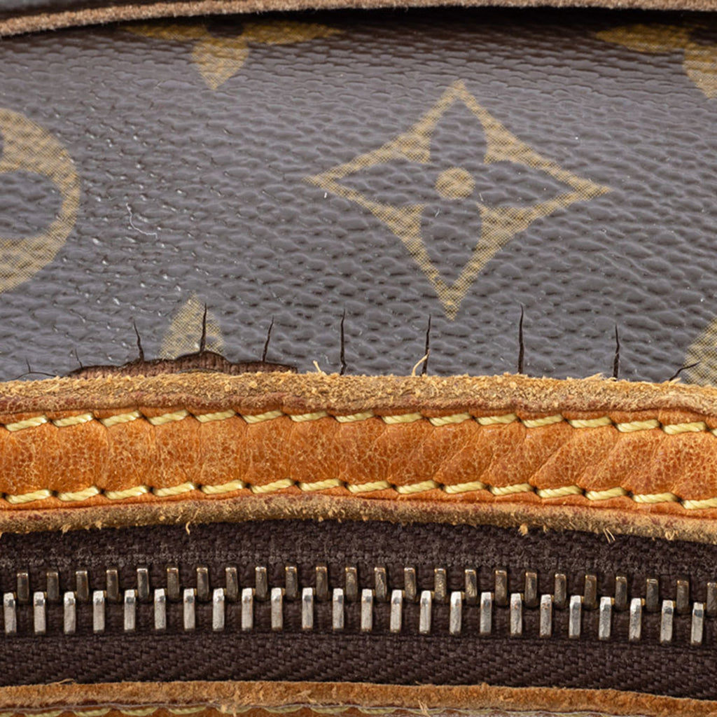 Louis Vuitton Brown Monogram Canvas Shoulder Bag (Pre-Owned)