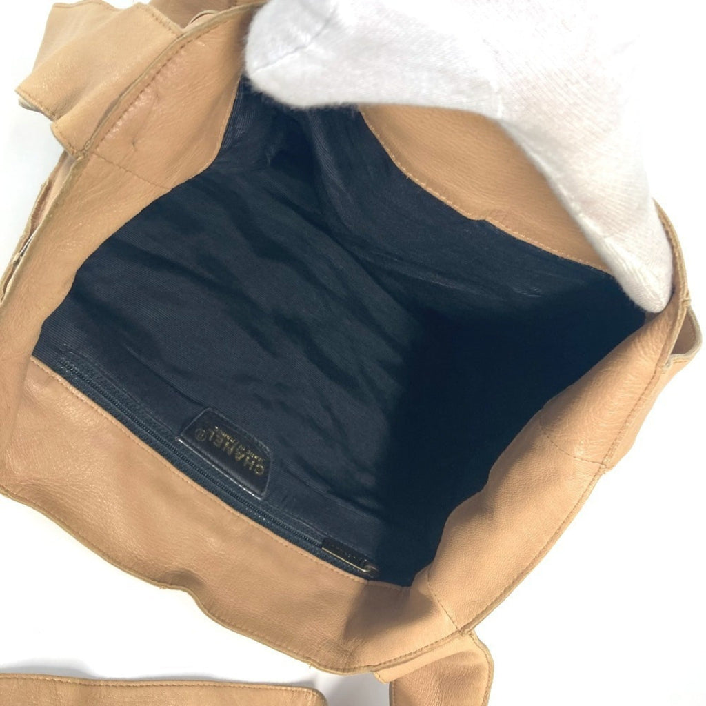 Chanel Beige Leather Shoulder Bag Tote Bag (Pre-Owned)