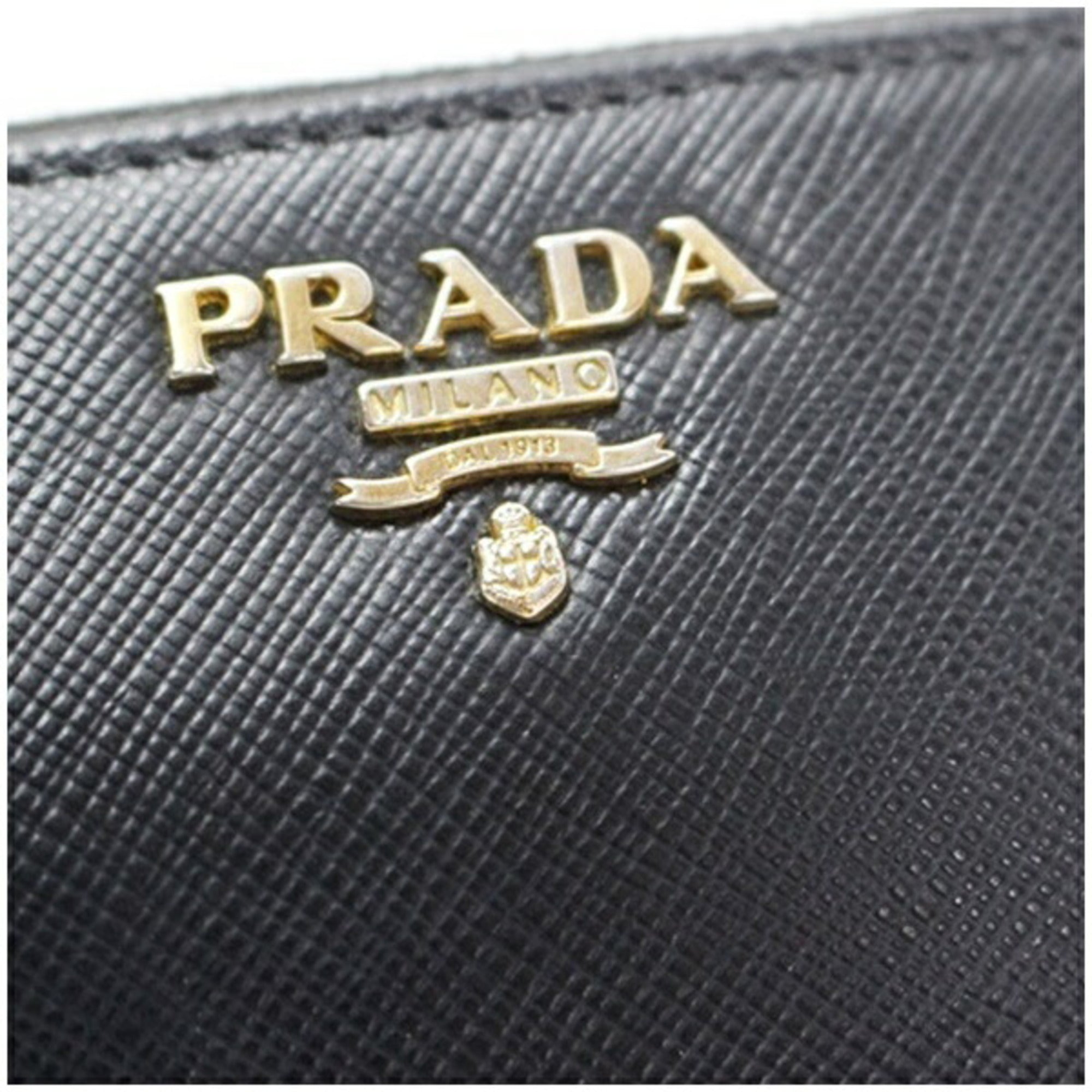 Prada Black Leather Coin Purse/Coin Case (Pre-Owned)