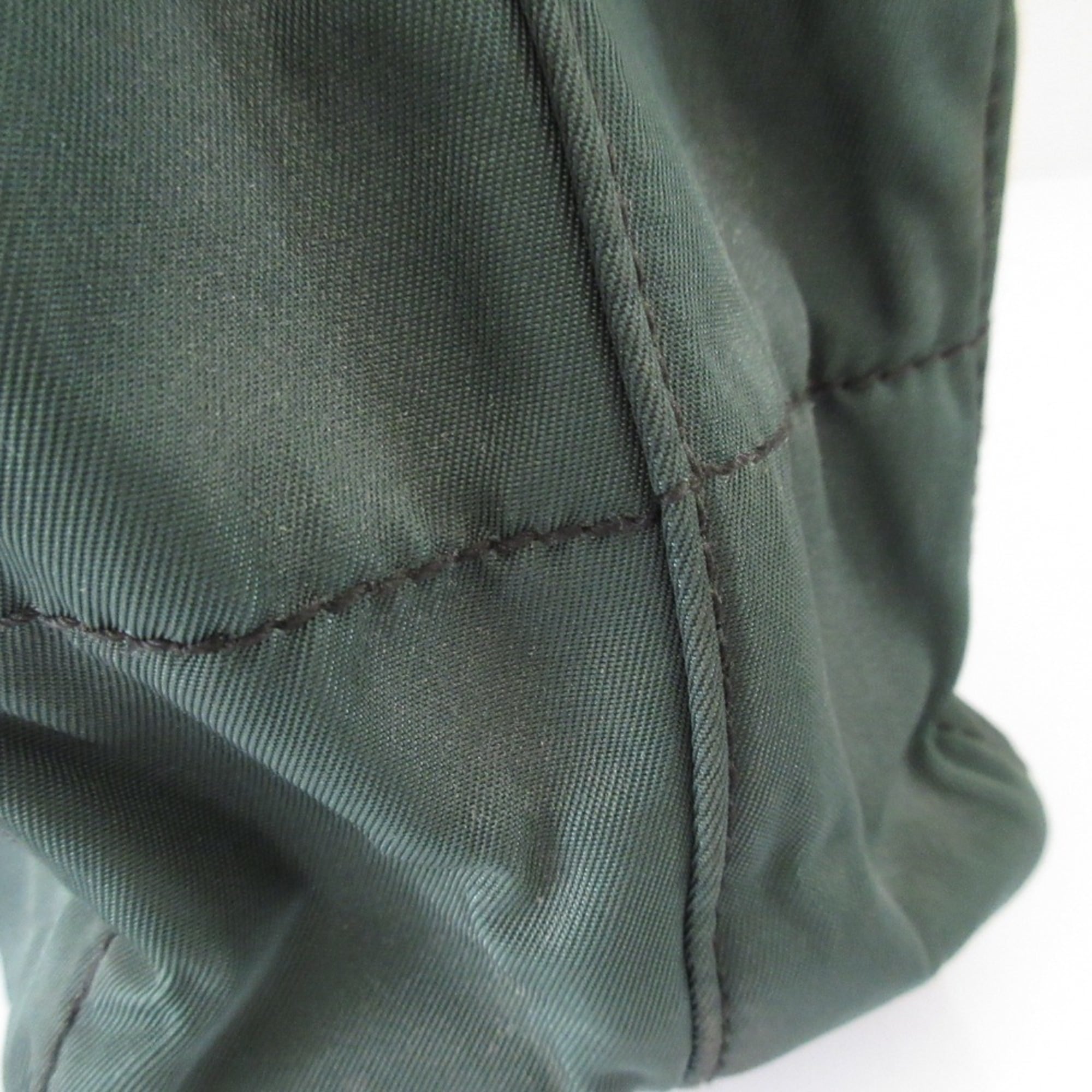 Prada Green Quilting Shoulder Bag (Pre-Owned)