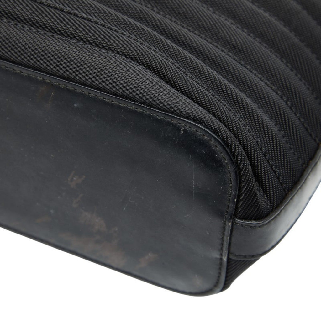 Gucci Black Nylon Shoulder Bag (Pre-Owned)