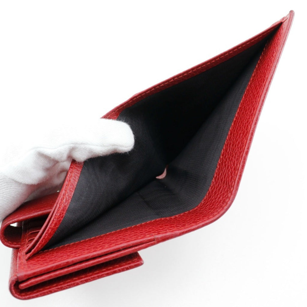 Gucci Red Color Leather Wallet (Bi-Fold) (Pre-Owned)
