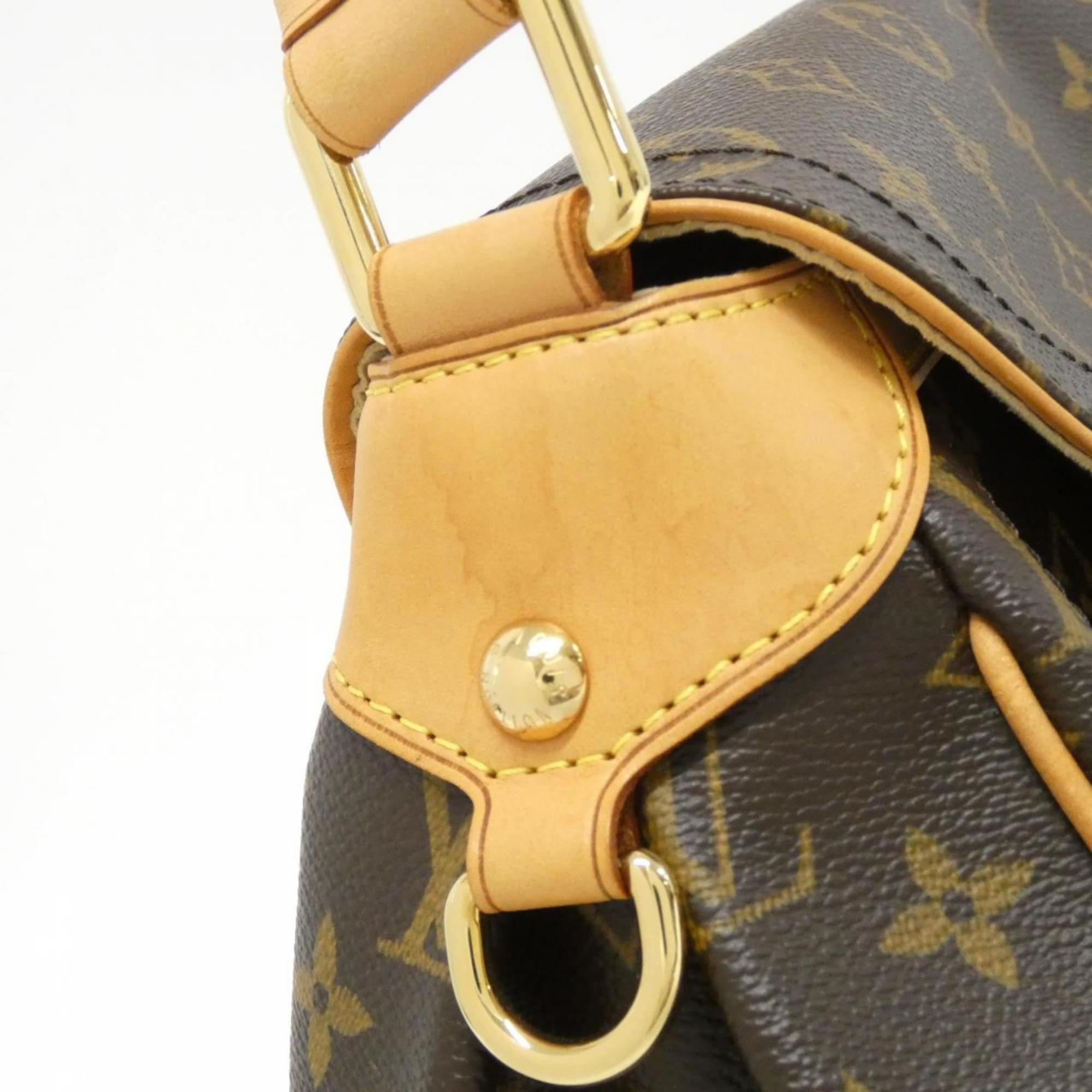 Louis Vuitton Marron Coated Canvas Shoulder Bag (Pre-Owned)