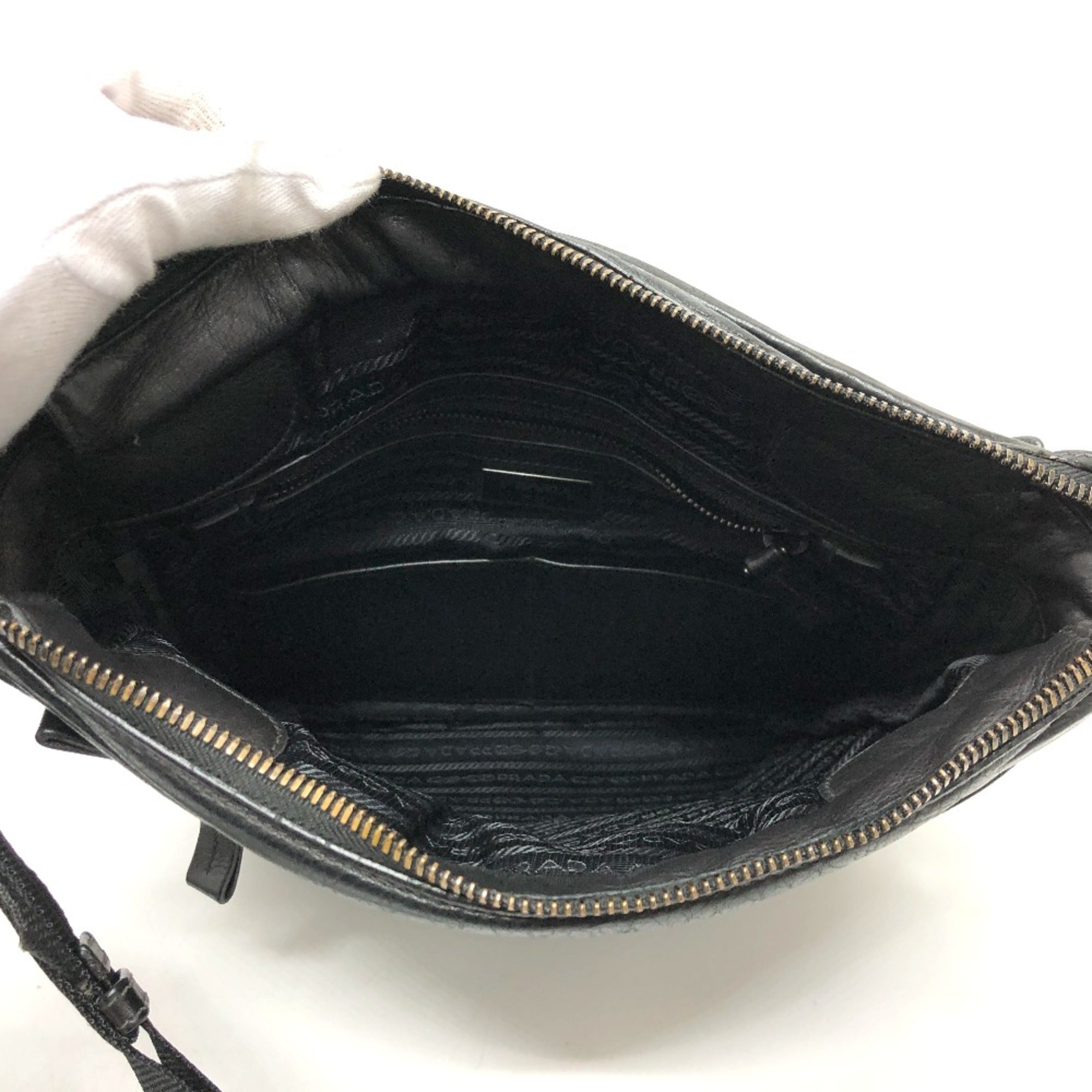 Prada Black Leather Shoulder Bag (Pre-Owned)