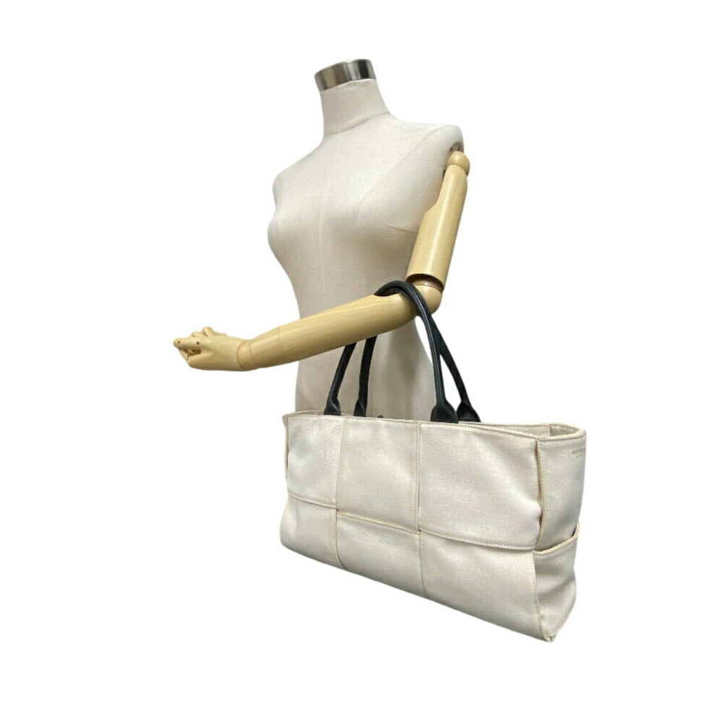 Bottega Veneta Ivory Canvas Leather Handbag (Pre-Owned)