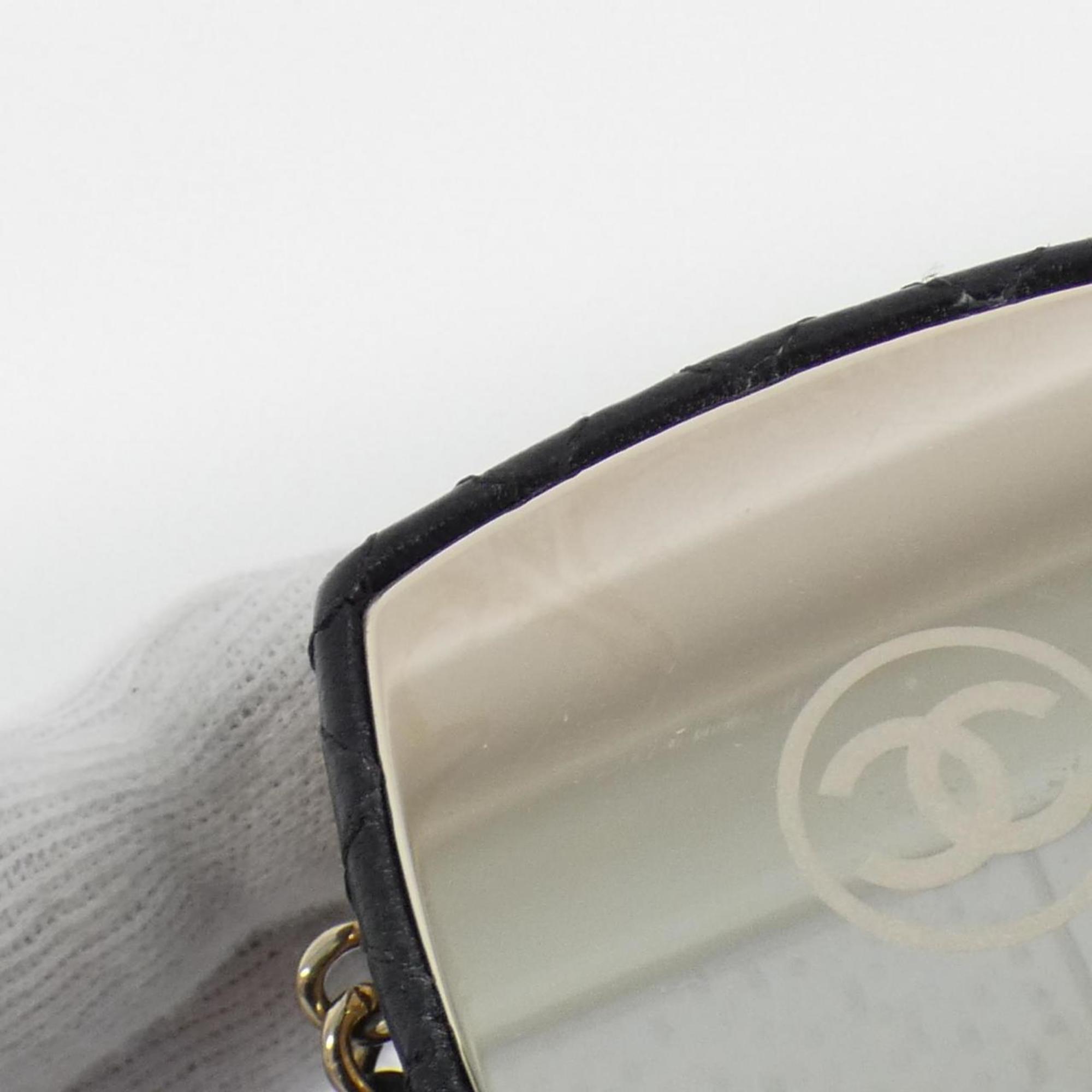 Chanel Black Leather Clutch Bag (Pre-Owned)