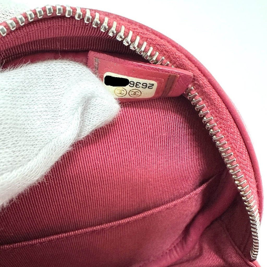 Chanel Leather Shoulder Bag (Pre-Owned)