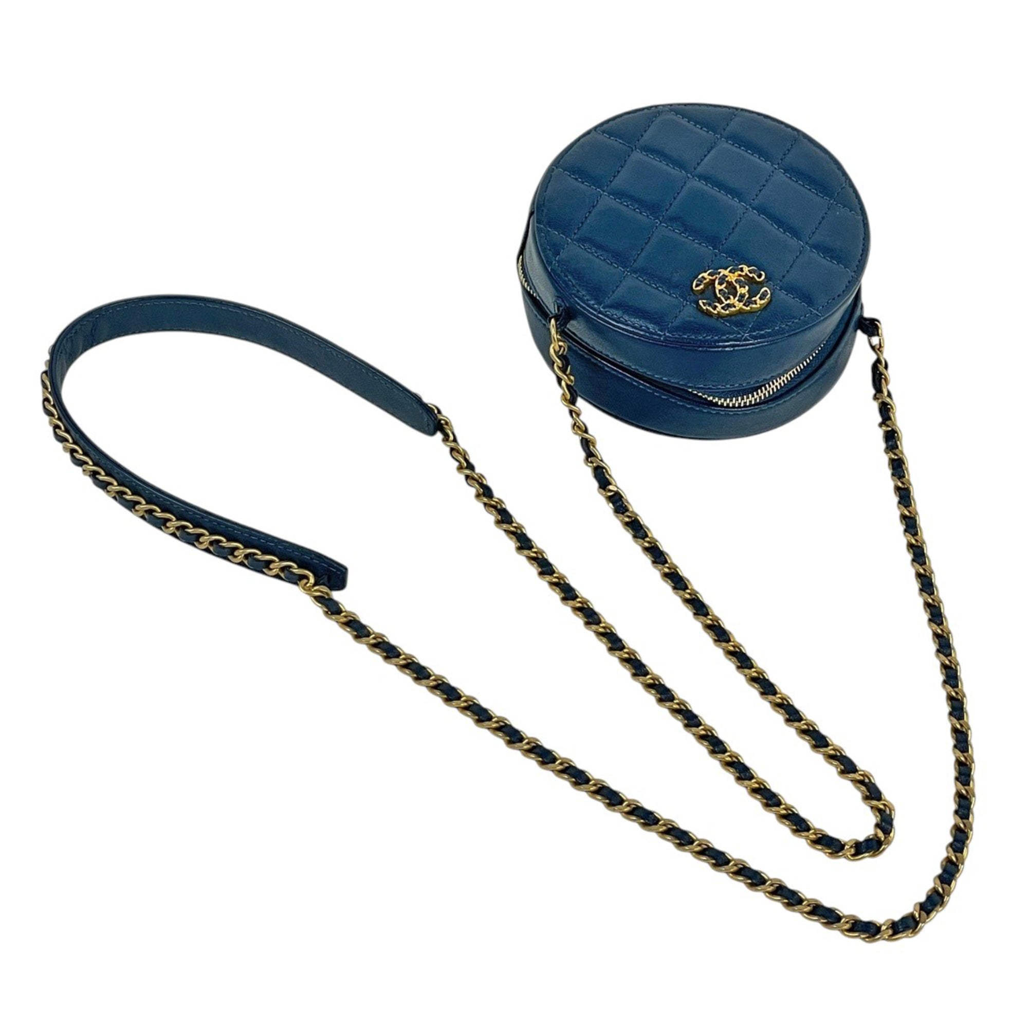 Chanel Blue Leather Shoulder Bag (Pre-Owned)