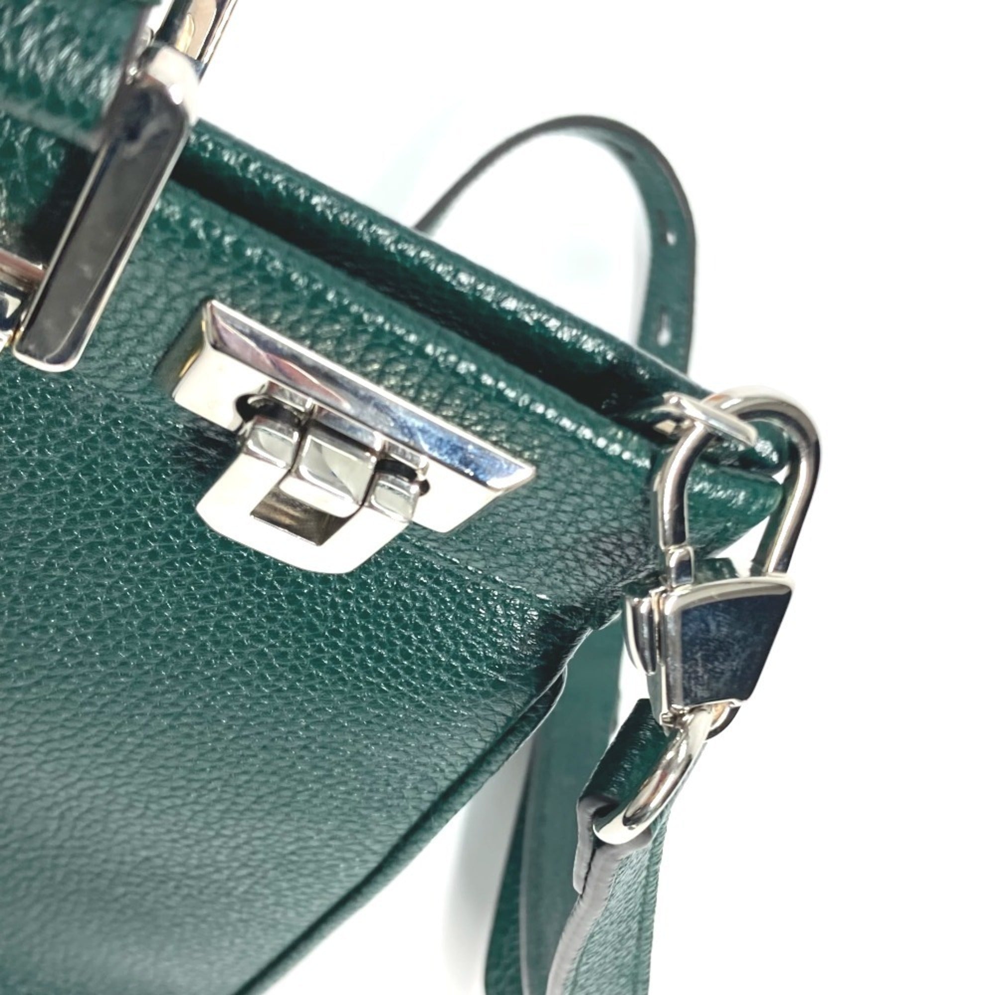 Gucci Green Leather Handbag Shoulder Bag (Pre-Owned)