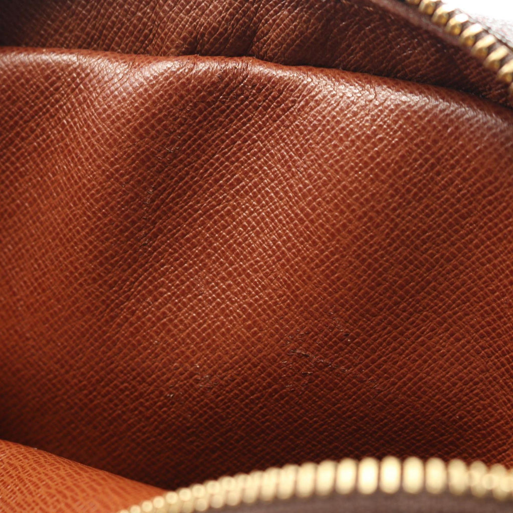 Louis Vuitton Brown Monogram Monogram Shoulder Bag (Pre-Owned)