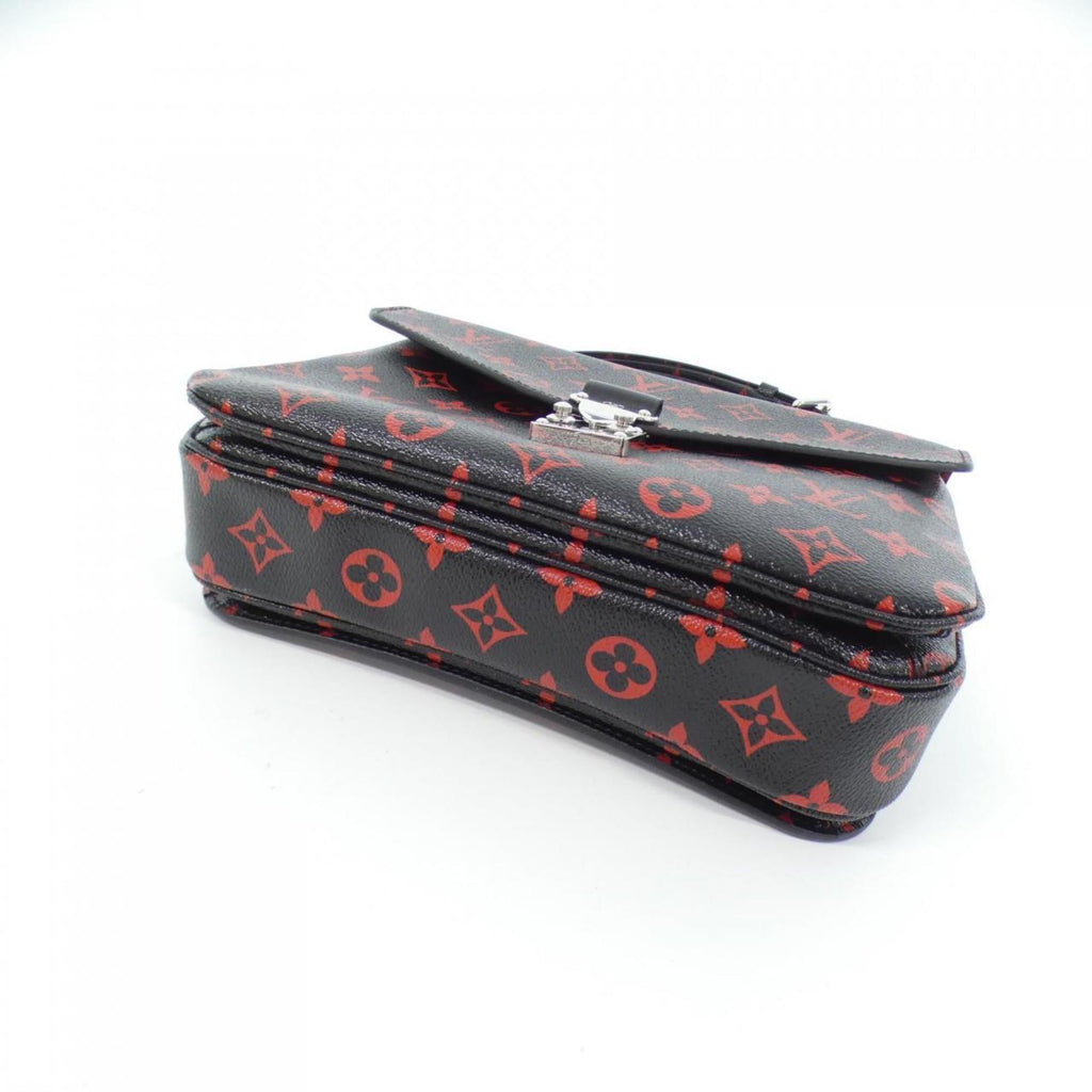 Louis Vuitton Black Rouge Coated Canvas Handbag Pochette (Pre-Owned)