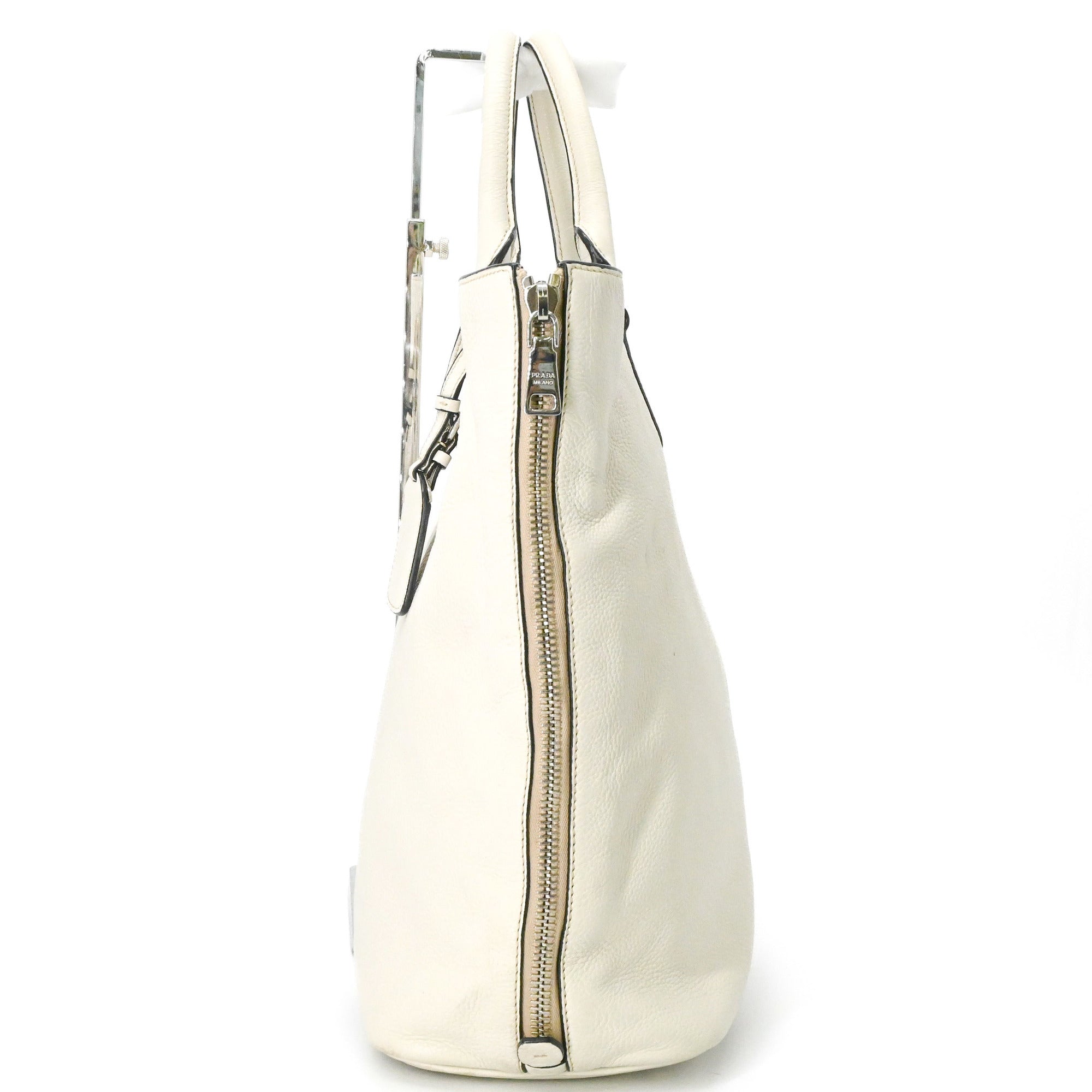 Prada White Leather Shoulder Bag Tote Bag (Pre-Owned)