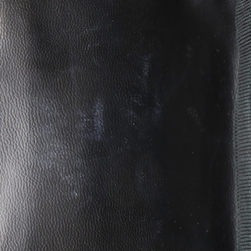 Chanel Black Leather Handbag Pouch (Pre-Owned)