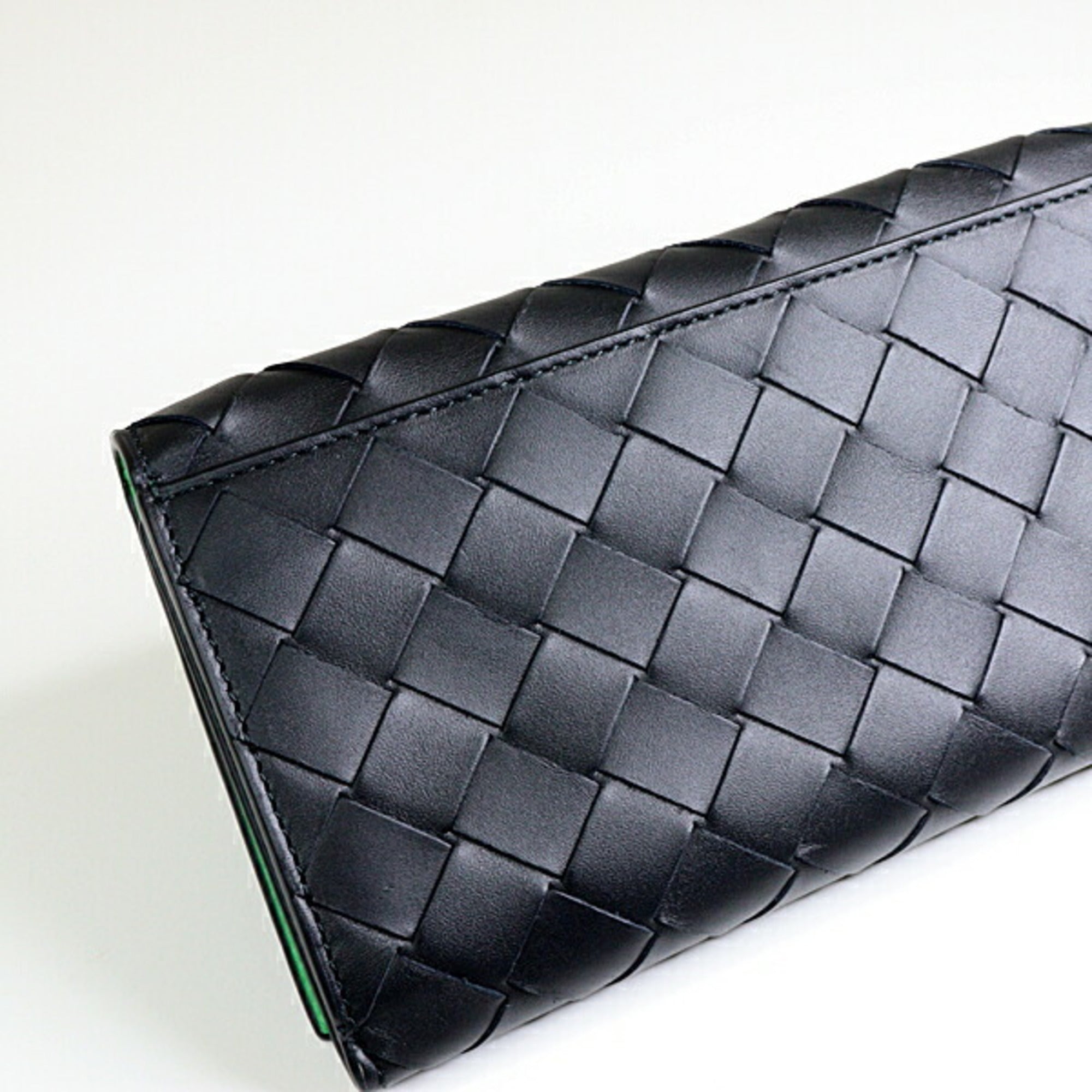 Bottega Veneta Black Green Leather Long Wallet (Bi-Fold) (Pre-Owned)
