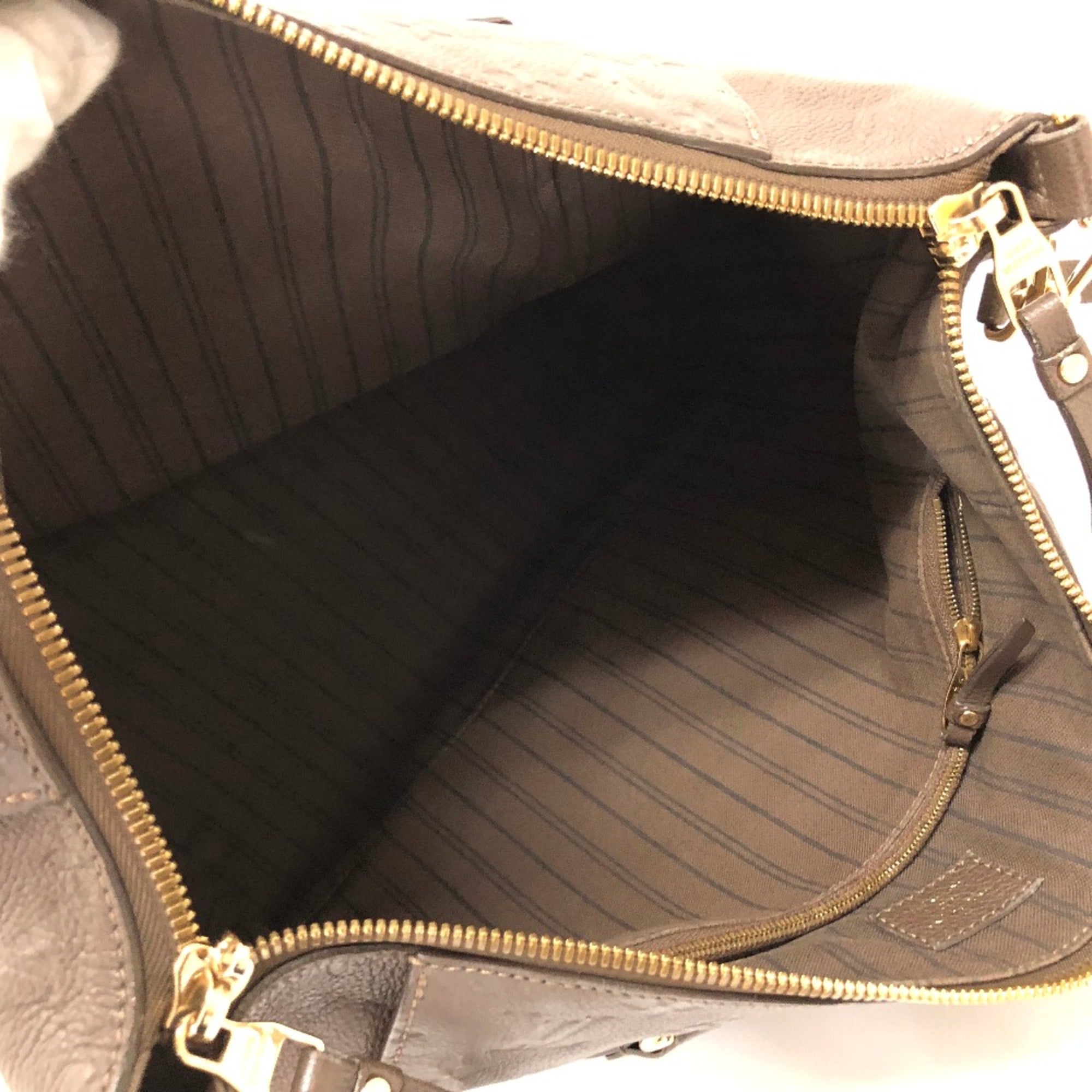 Louis Vuitton Brown Other Handbag (Pre-Owned)