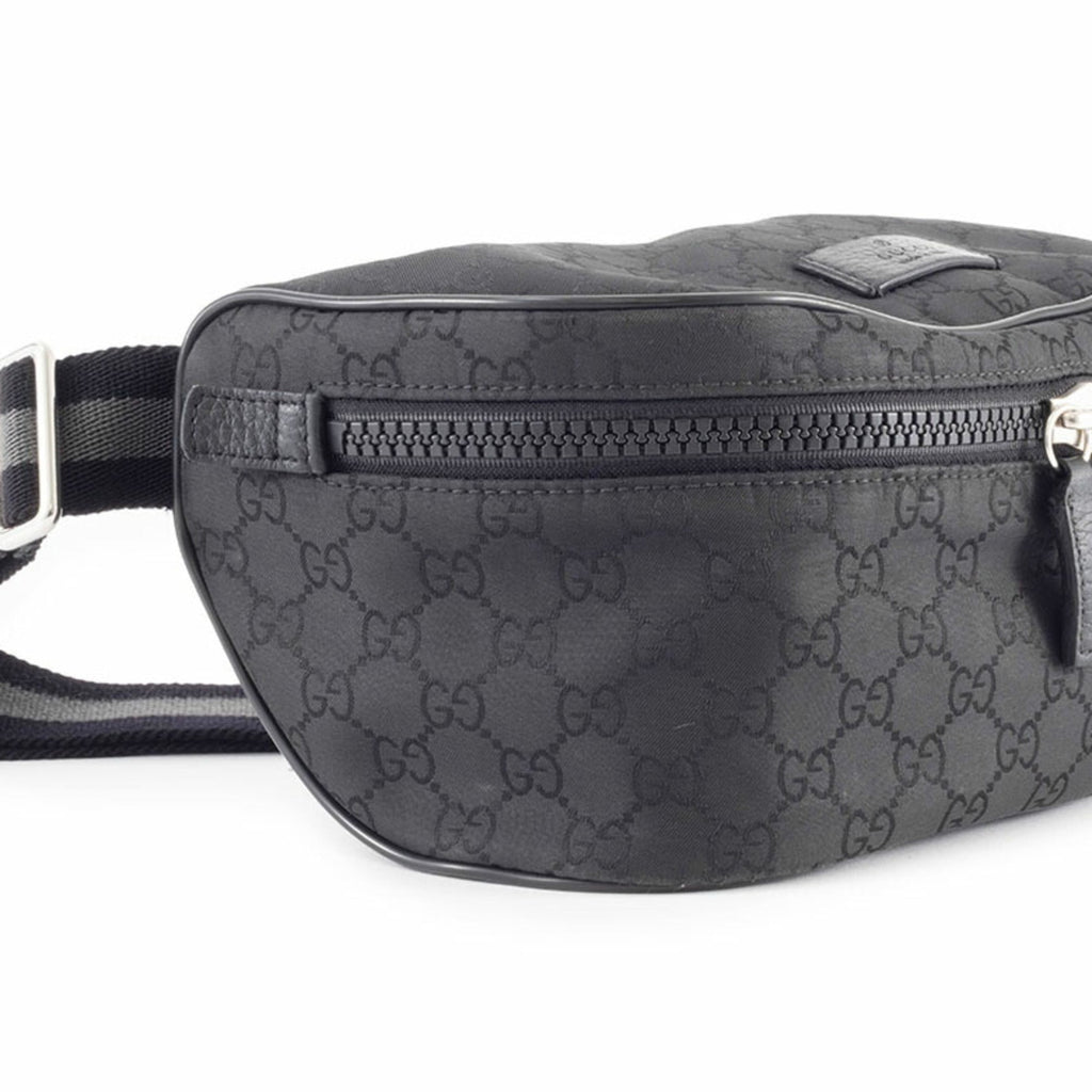 Gucci Black Nylon Pochette Shoulder Bag Sling Bag (Pre-Owned)