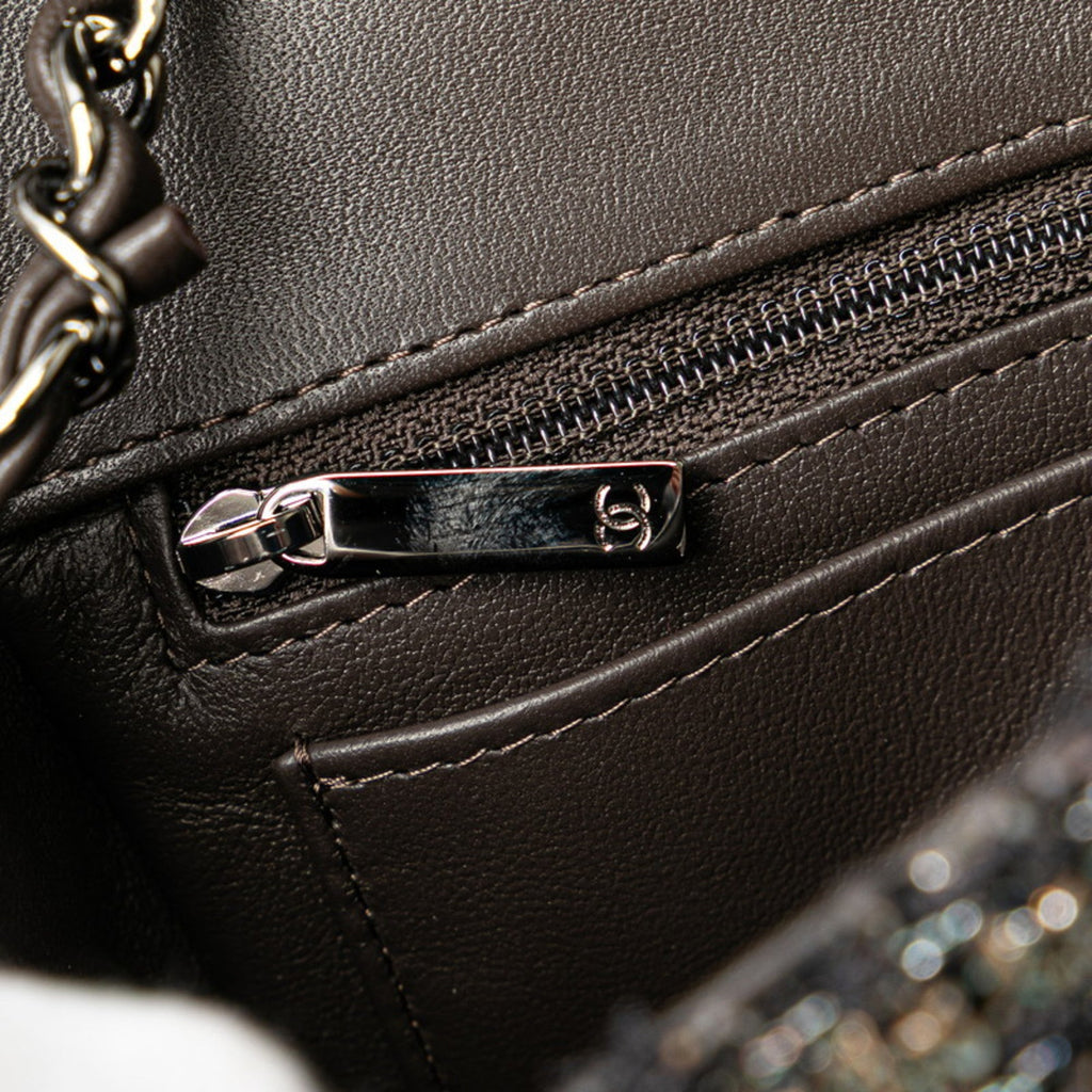 Chanel Gray Tweed Leather Shoulder Bag (Pre-Owned)