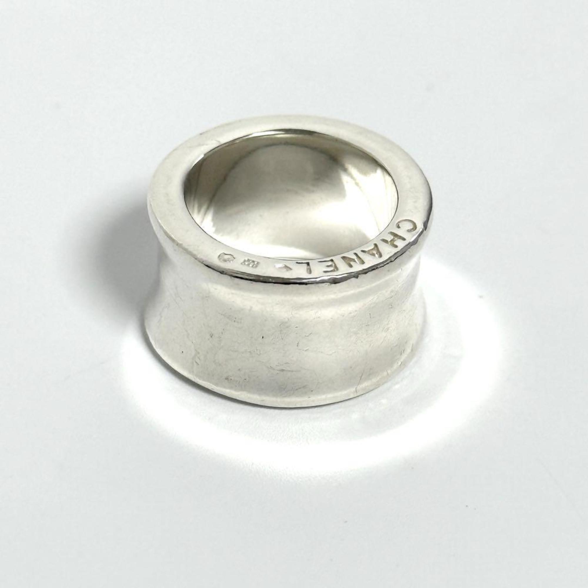 Chanel Silver Silver 925 Band Ring (Pre-Owned)