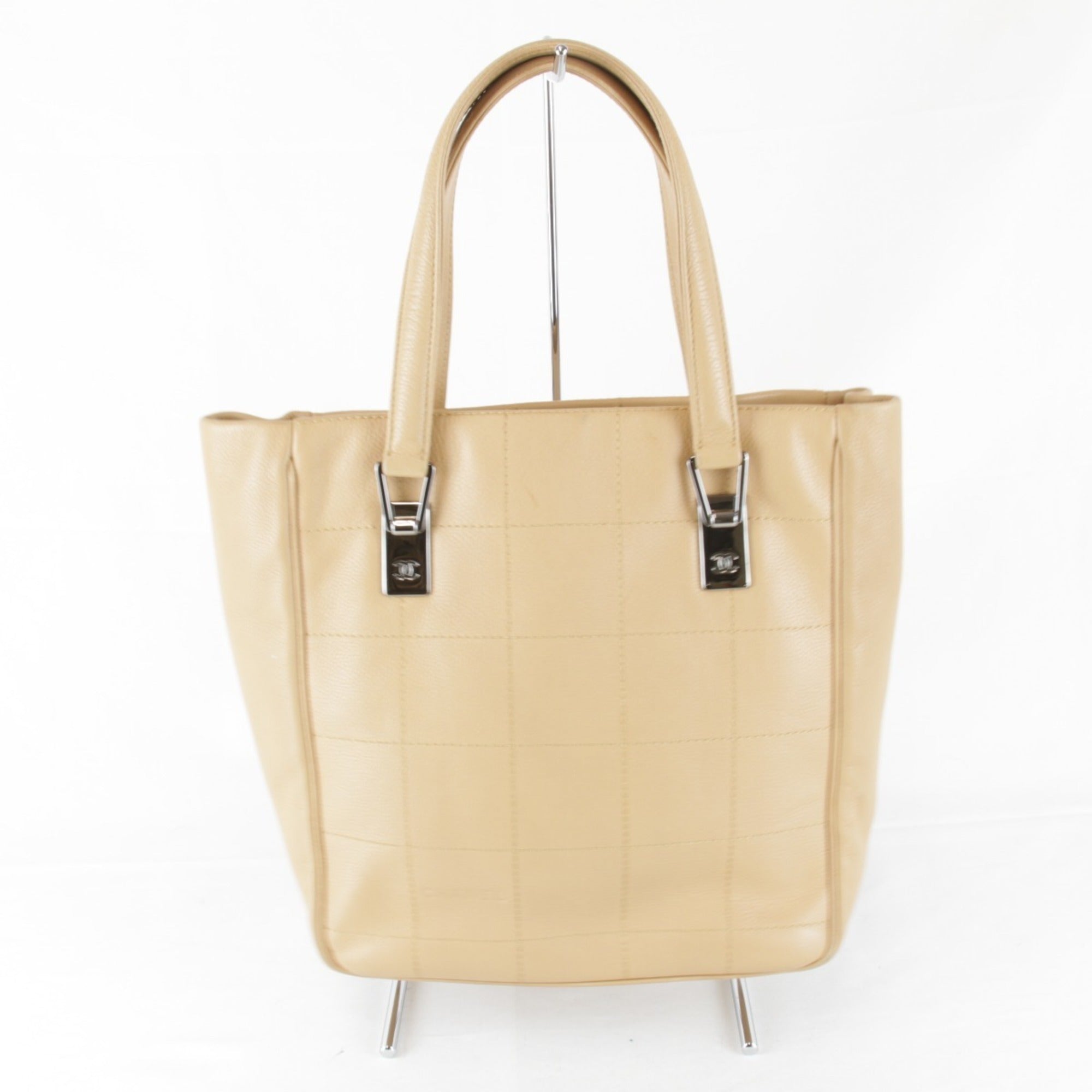 Chanel Beige Leather Tote Bag (Pre-Owned)