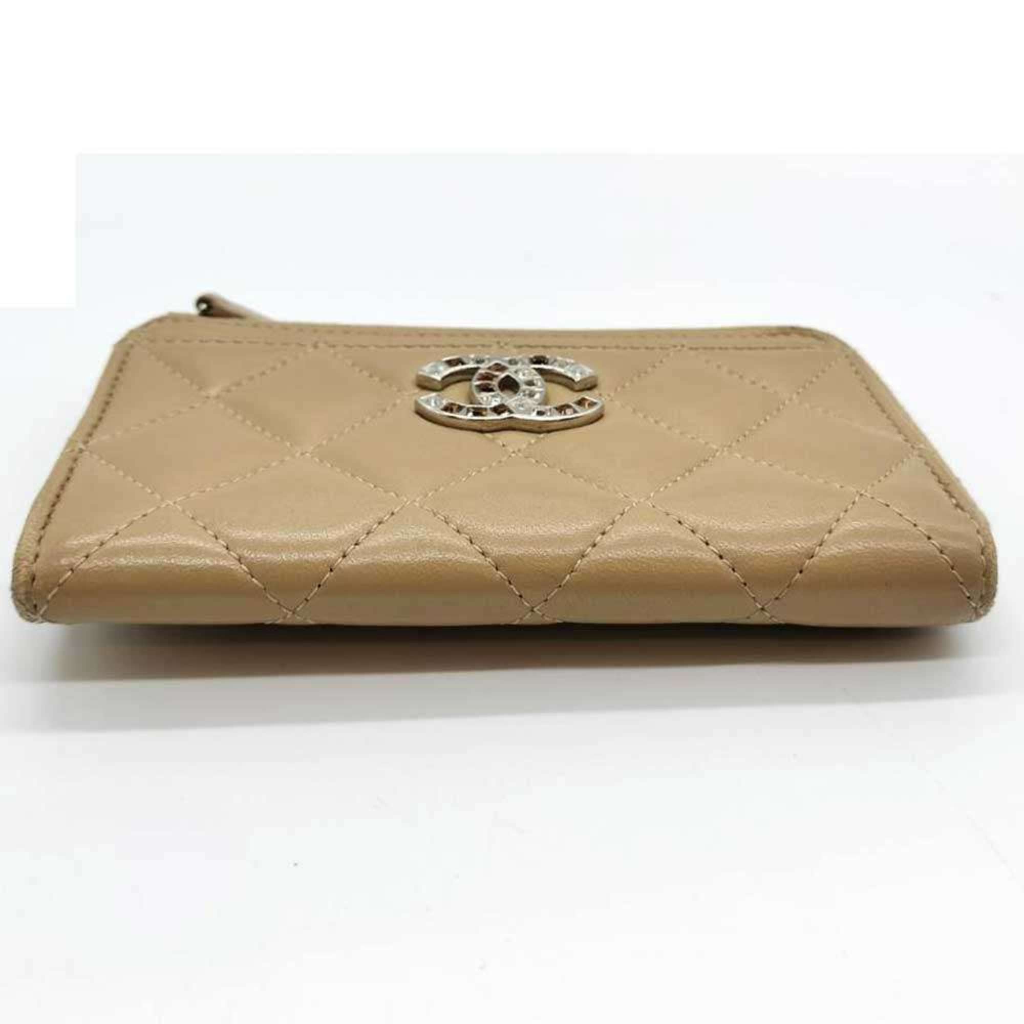 Chanel Matelasse Beige Light Brown Leather Pochette (Pre-Owned)