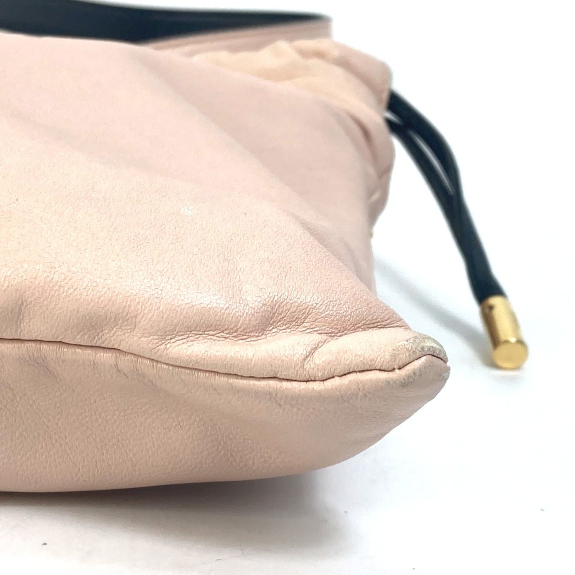 Fendi Pink Leather Shoulder Bag (Pre-Owned)
