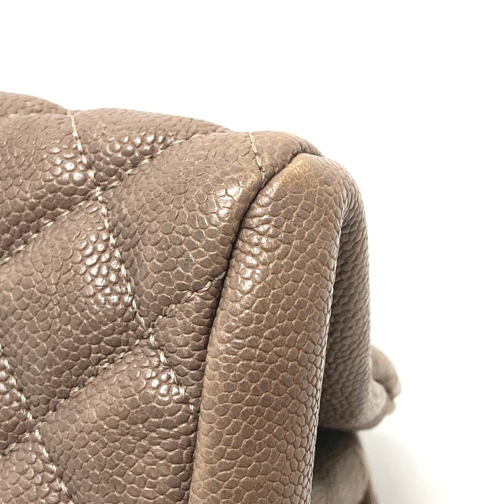 Chanel Brown Leather Shoulder Bag (Pre-Owned)