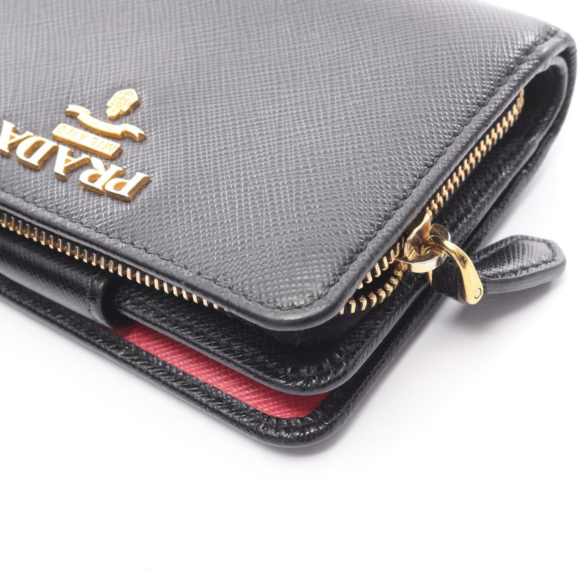 Prada Black Saffiano Wallet (Bi-Fold) (Pre-Owned)