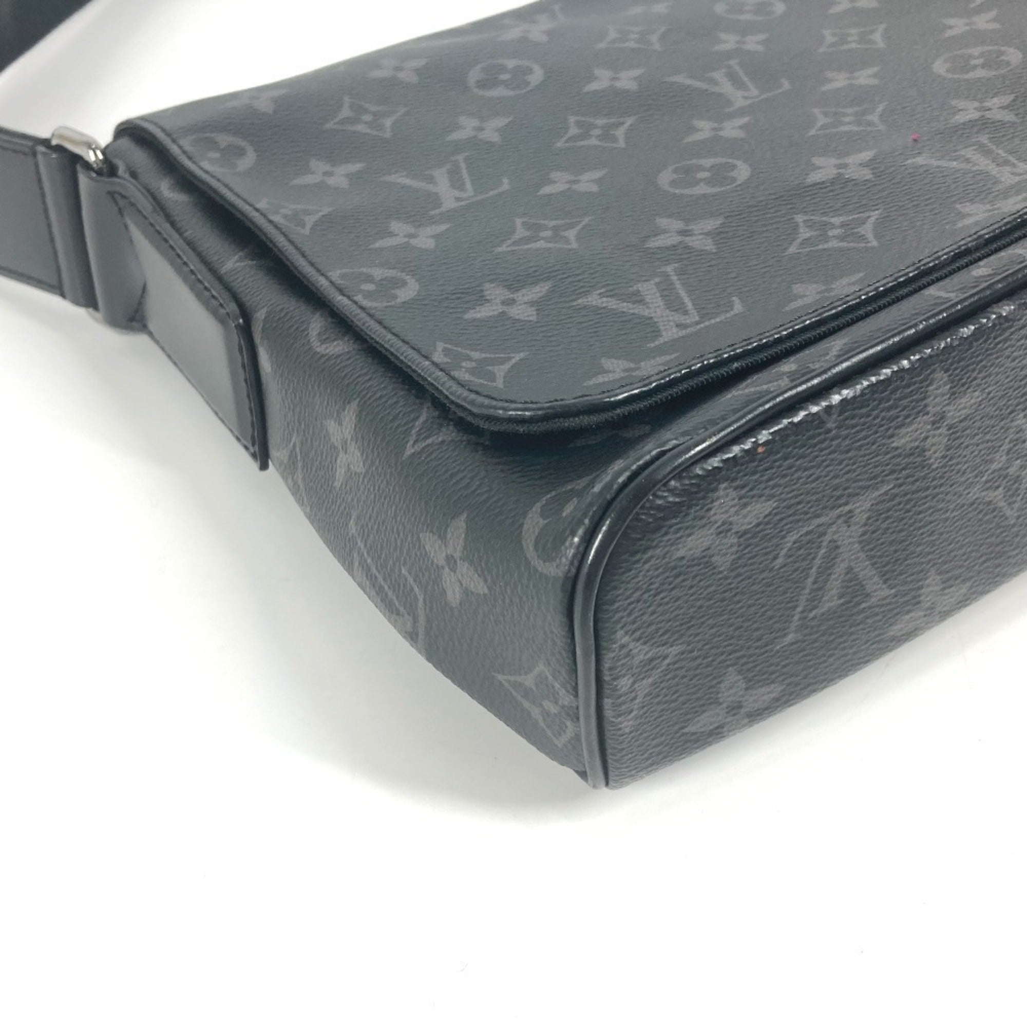 Louis Vuitton Black Monogram Eclipse Shoulder Bag (Pre-Owned)