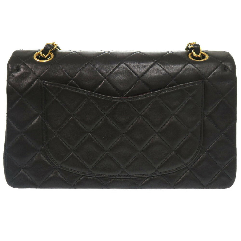 Chanel Black Leather Shoulder Bag (Pre-Owned)
