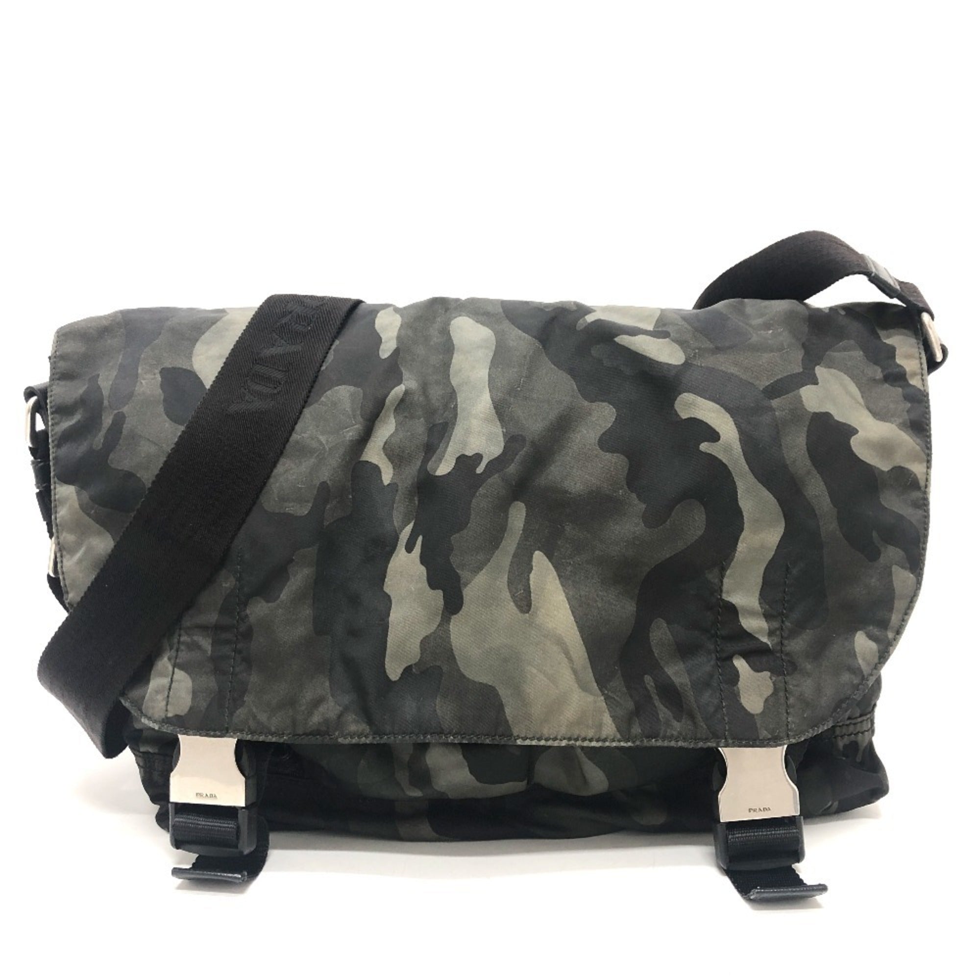 Prada Green Nylon Shoulder Bag (Pre-Owned)