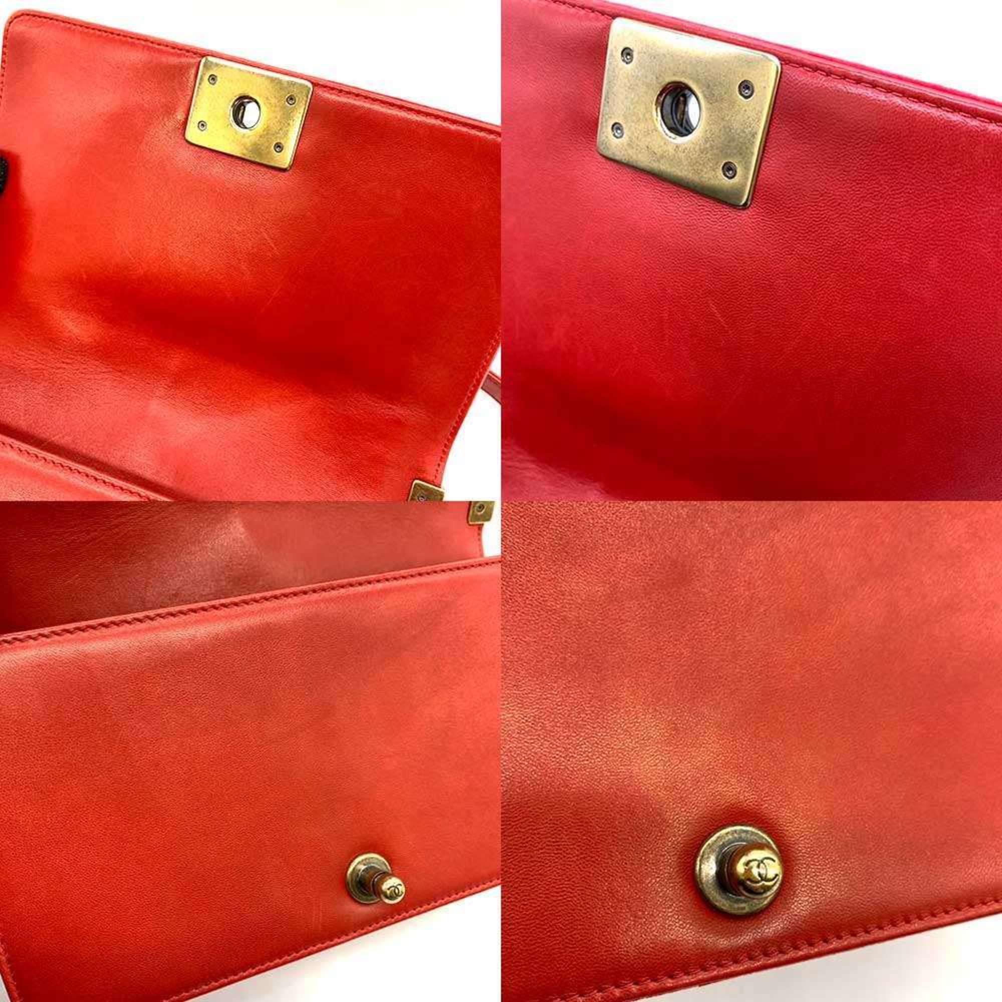 Chanel Green Red Color Canvas Shoulder Bag (Pre-Owned)
