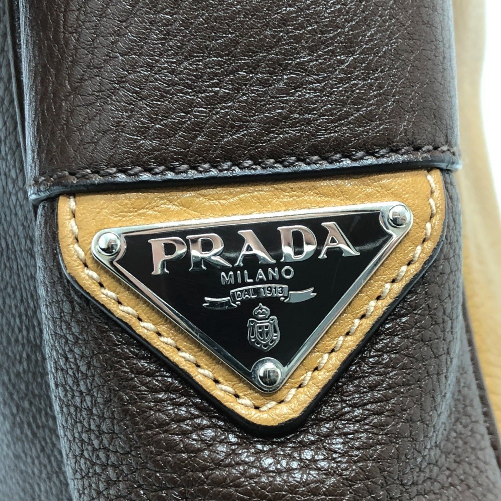 Prada Beige Brown Leather Shoulder Bag (Pre-Owned)