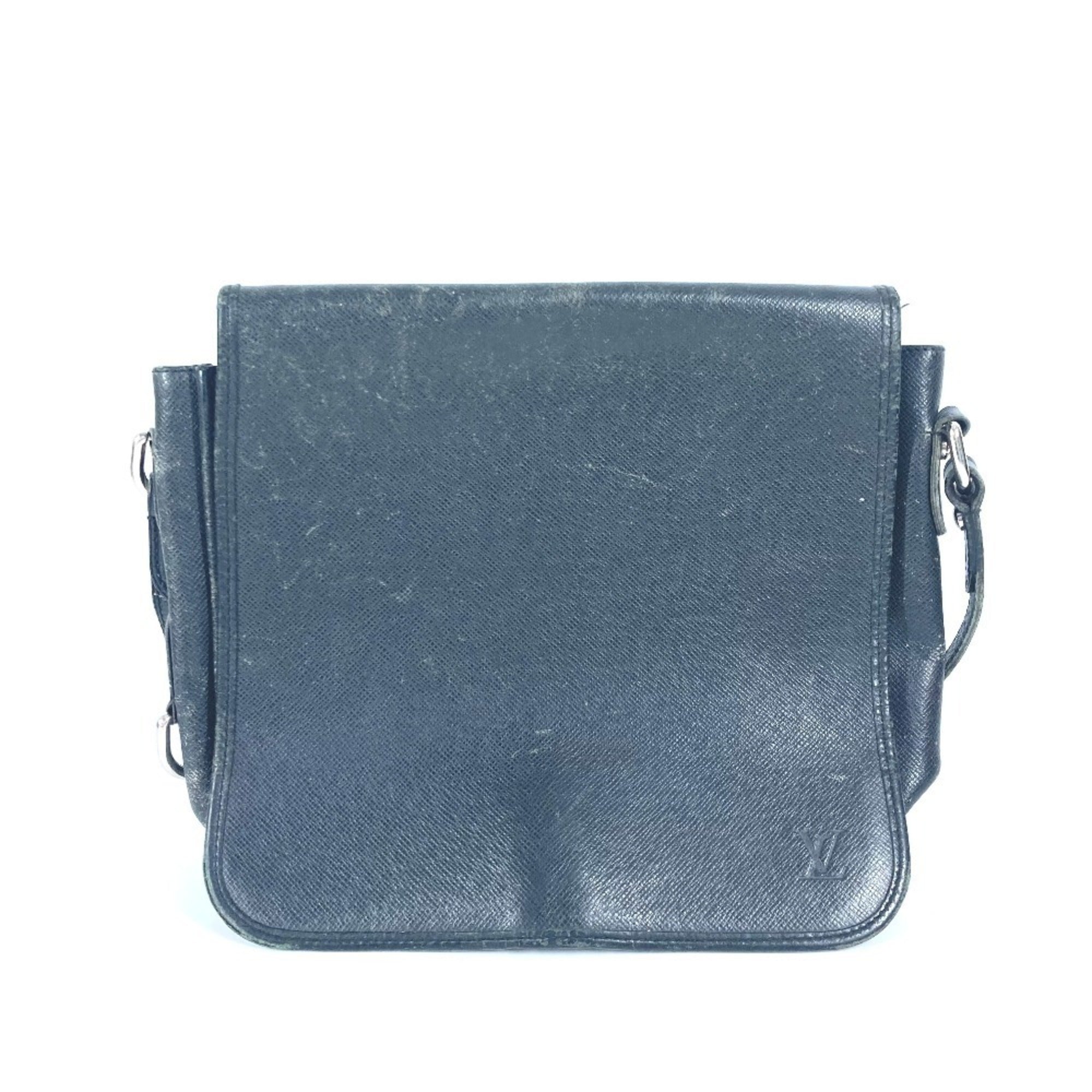 Louis Vuitton Ardoise Black Taiga Leather Shoulder Bag (Pre-Owned)